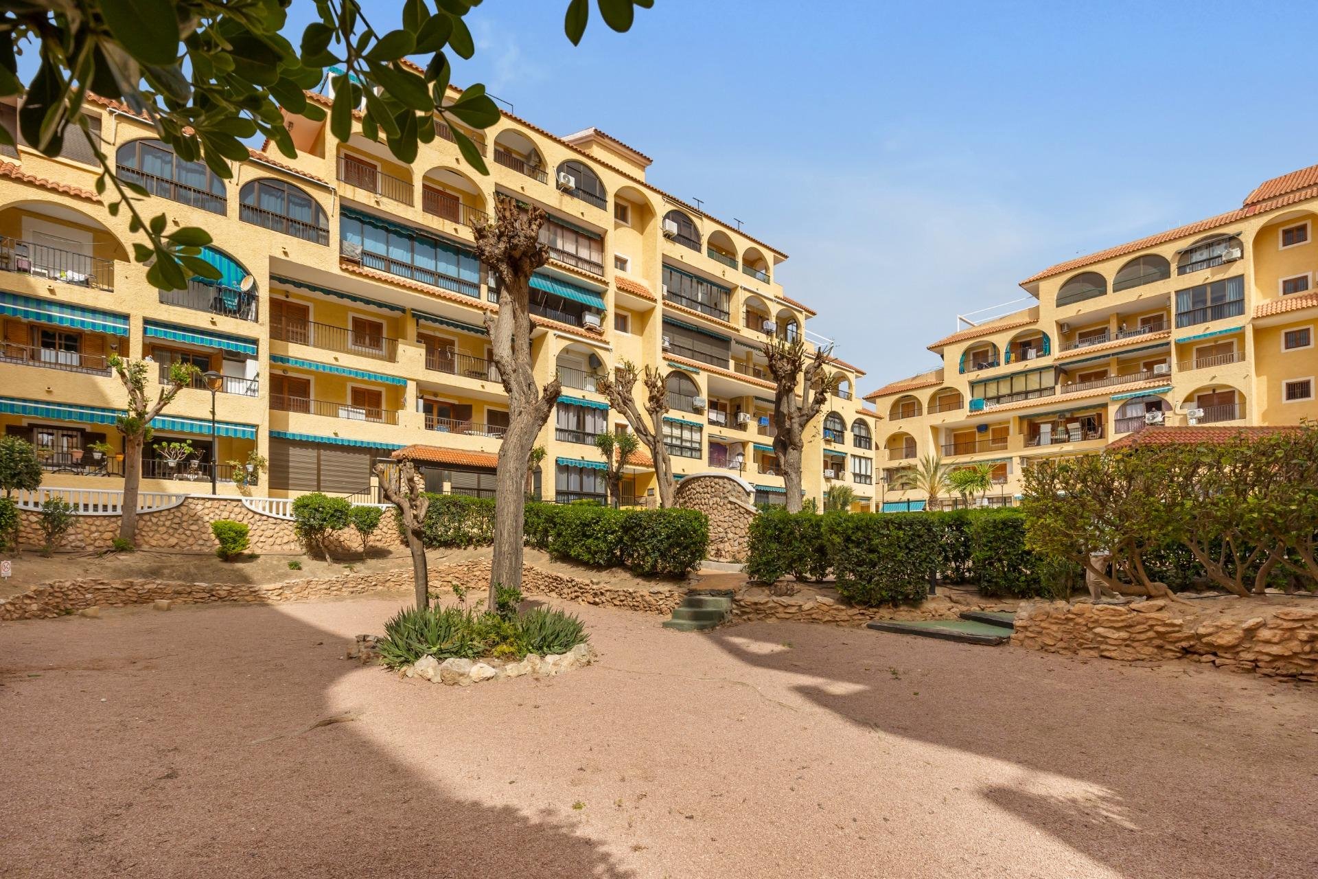 Rynek wtórny - Mieszkanie  -
Torrevieja - La Mata