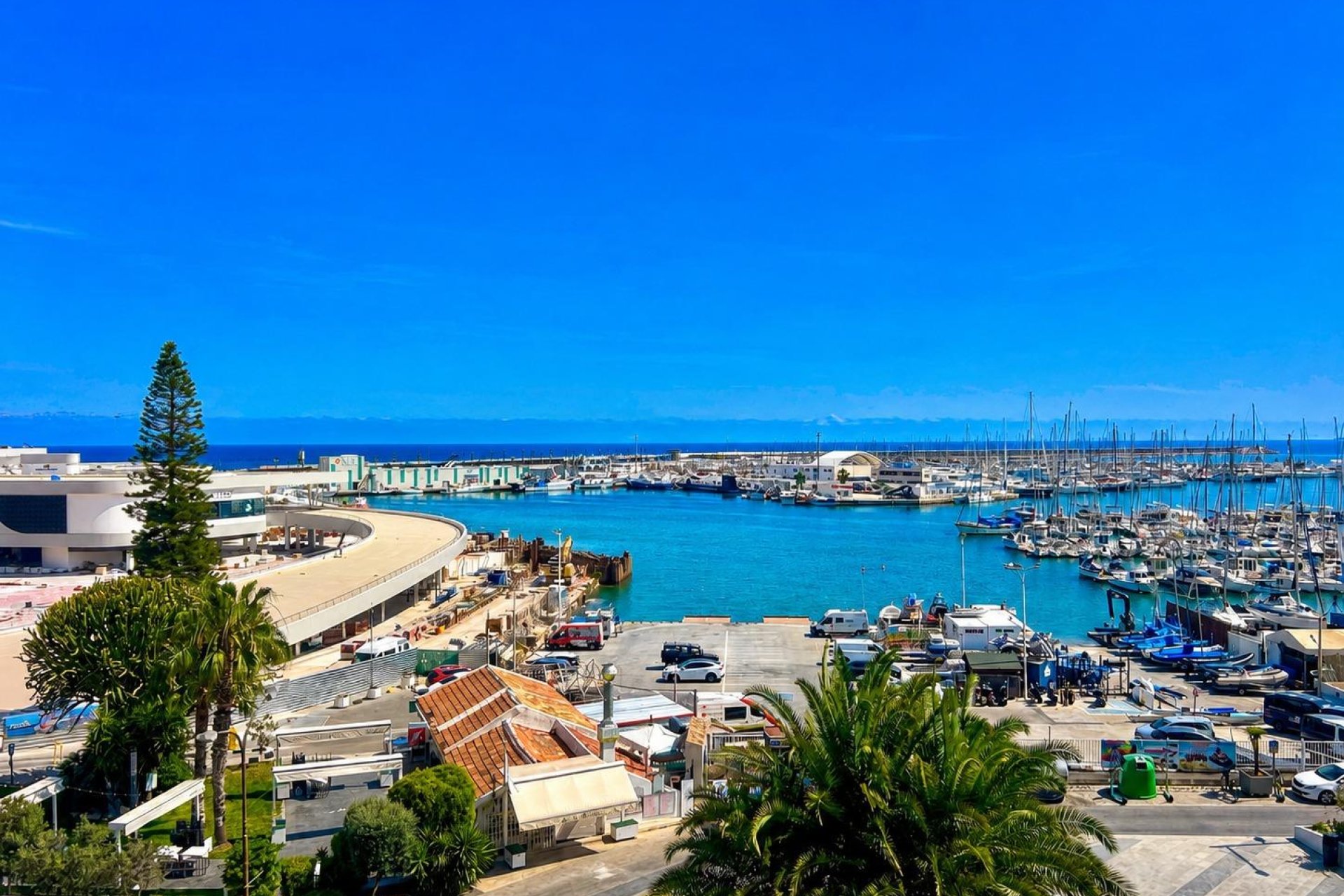 Rynek wtórny - Mieszkanie  -
Torrevieja - Paseo maritimo
