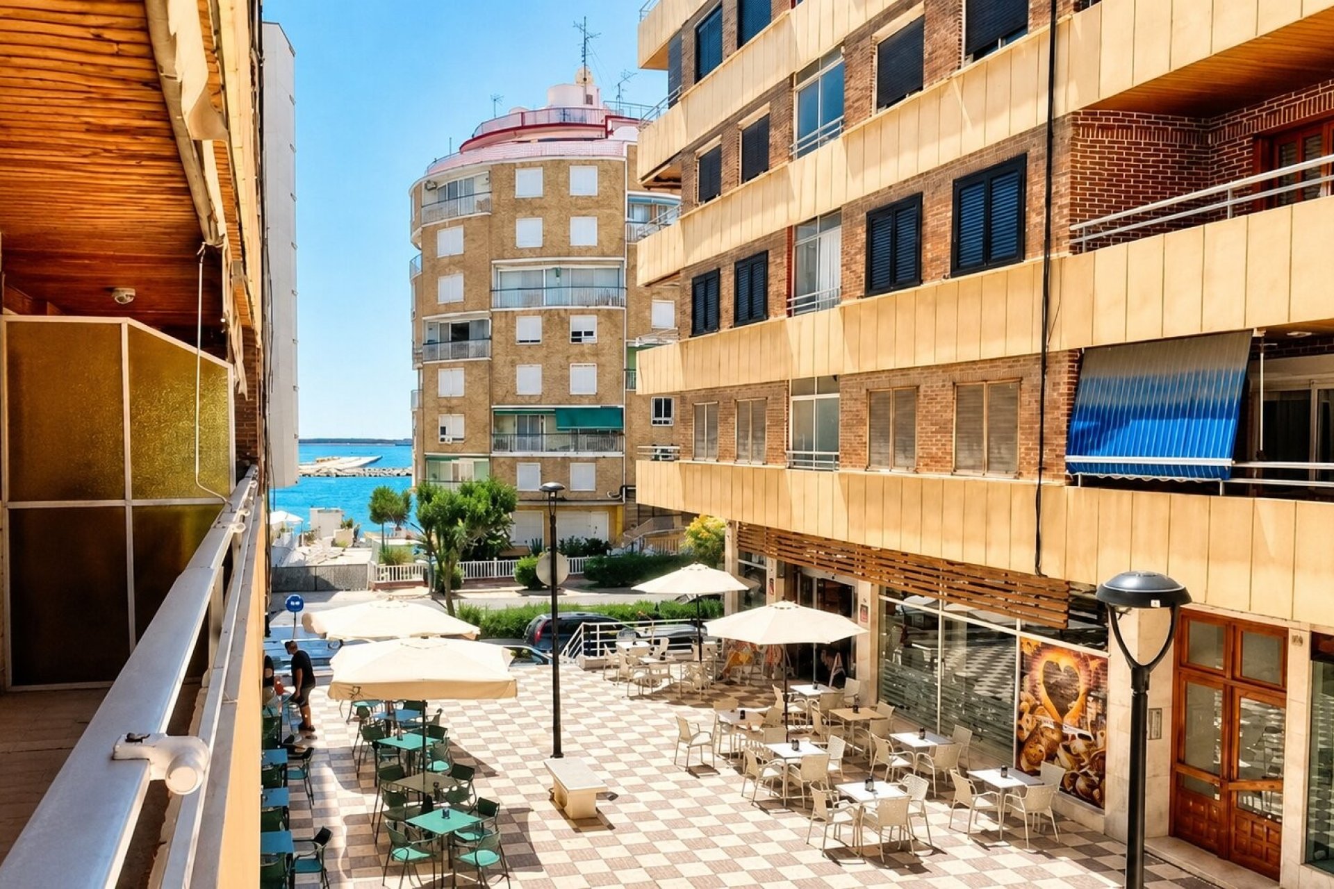 Rynek wtórny - Mieszkanie  -
Torrevieja - Playa Acequion