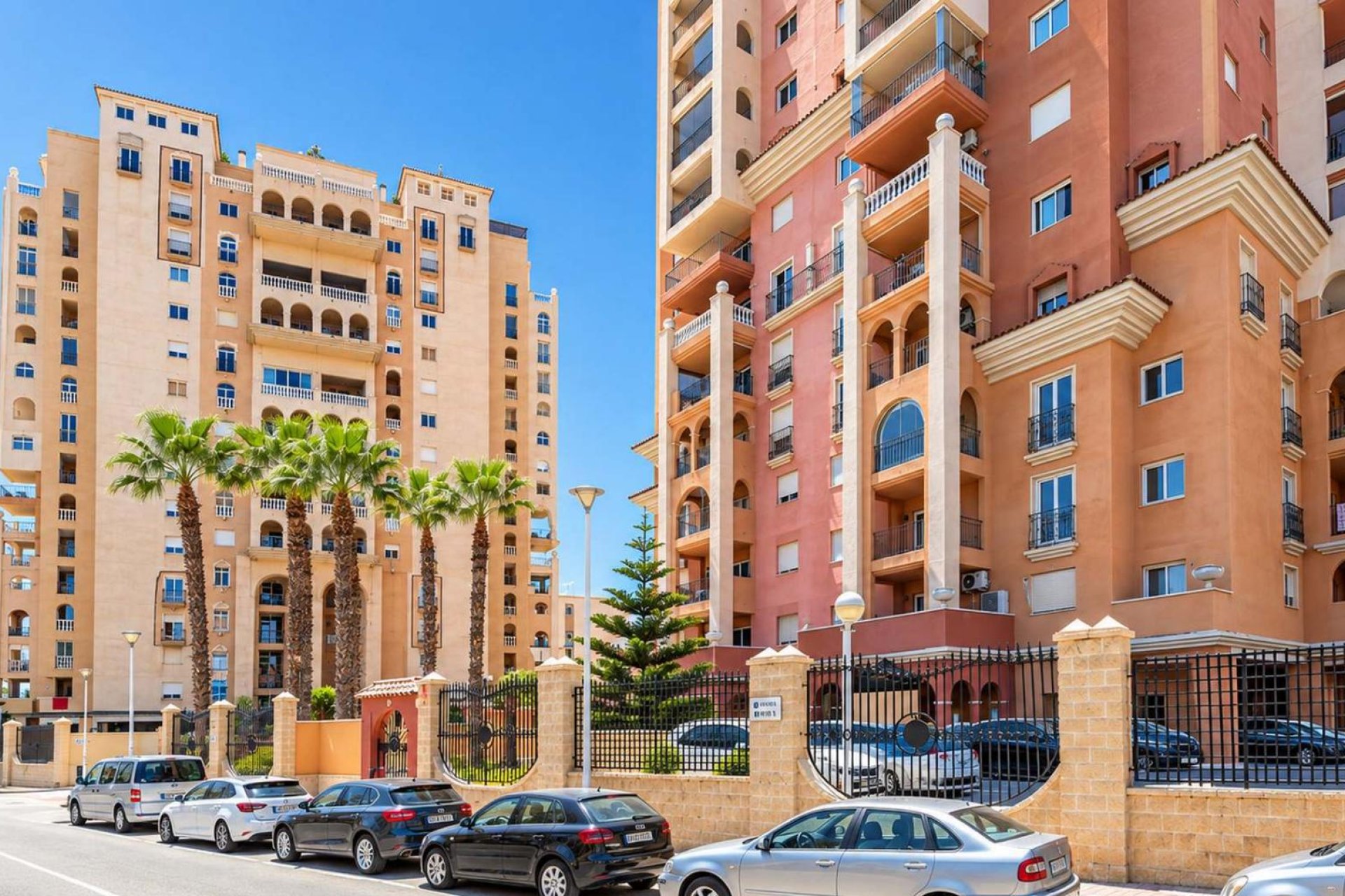 Rynek wtórny - Mieszkanie  -
Torrevieja - Playa de los Locos