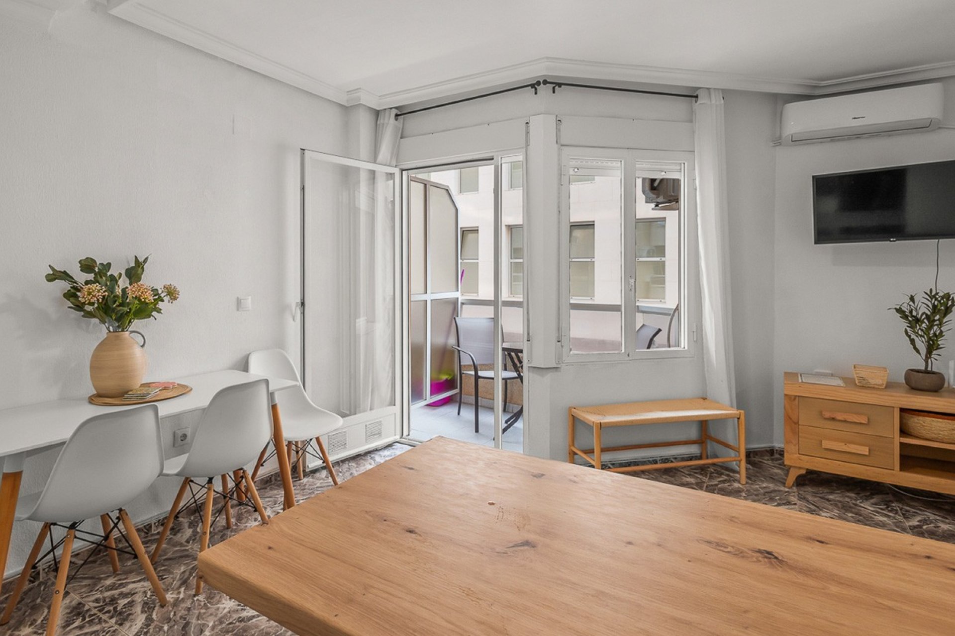 Rynek wtórny - Mieszkanie  -
Torrevieja - Playa del Cura