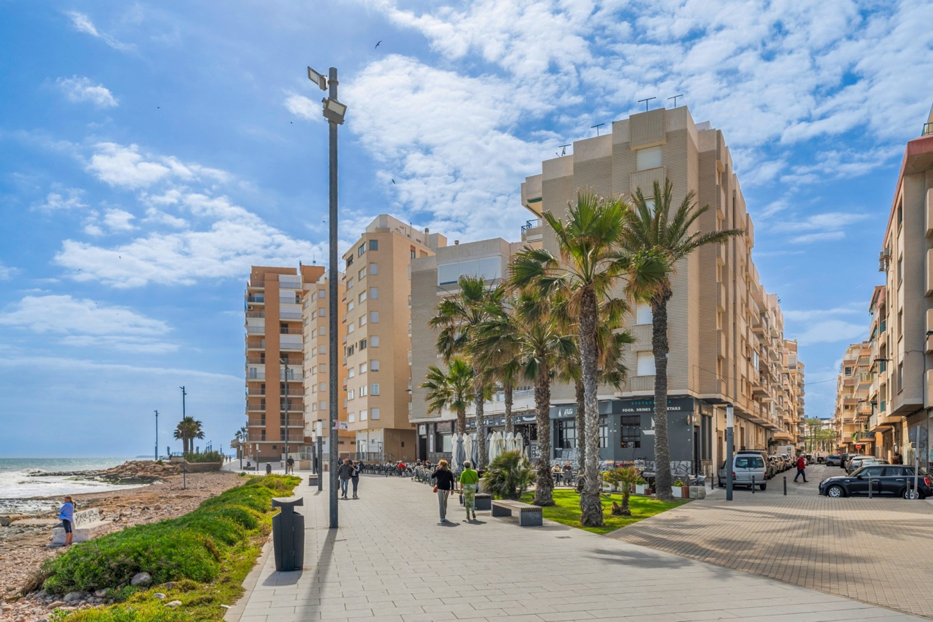 Rynek wtórny - Mieszkanie  -
Torrevieja - Playa Del Cura