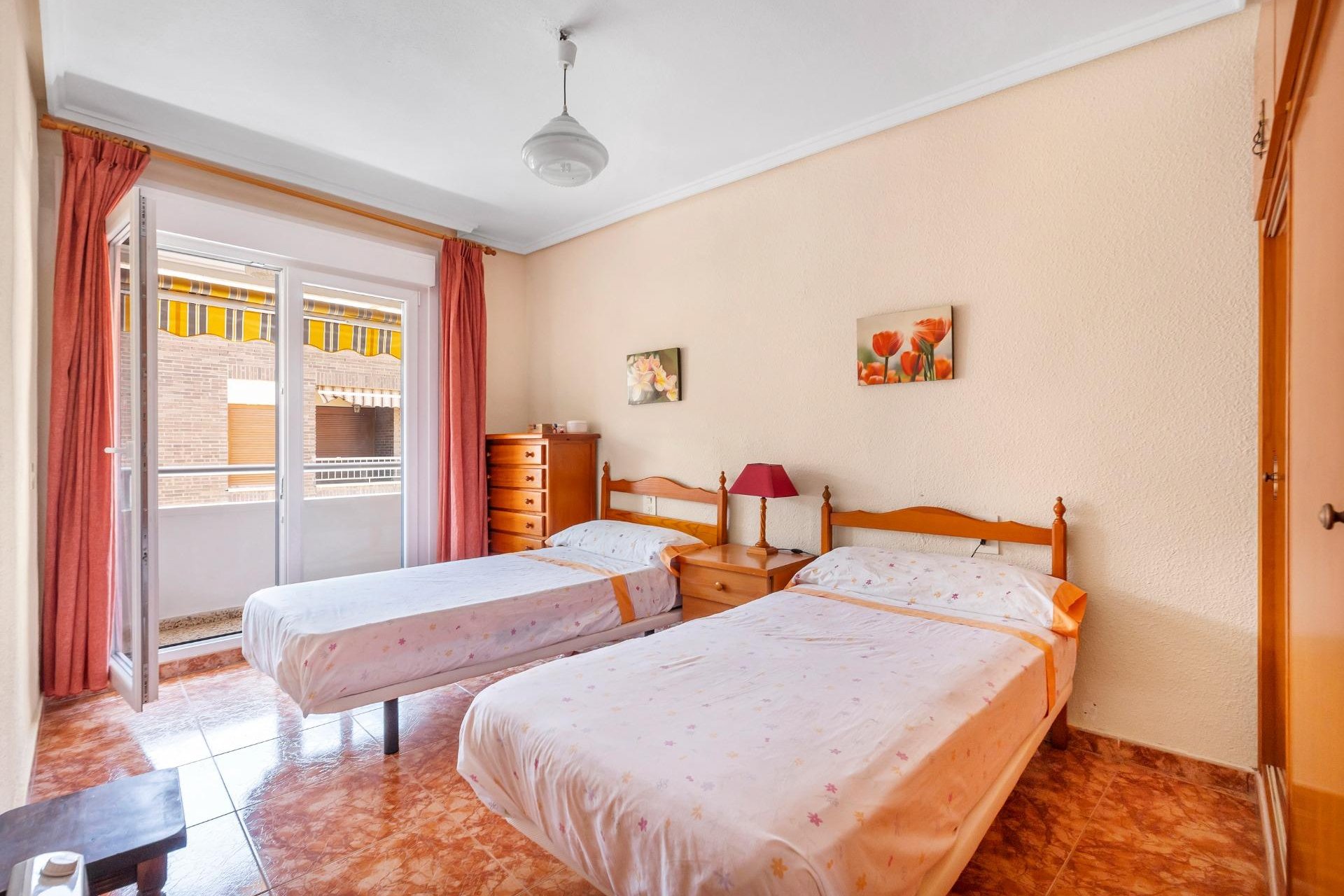 Rynek wtórny - Mieszkanie  -
Torrevieja - Playa del Cura