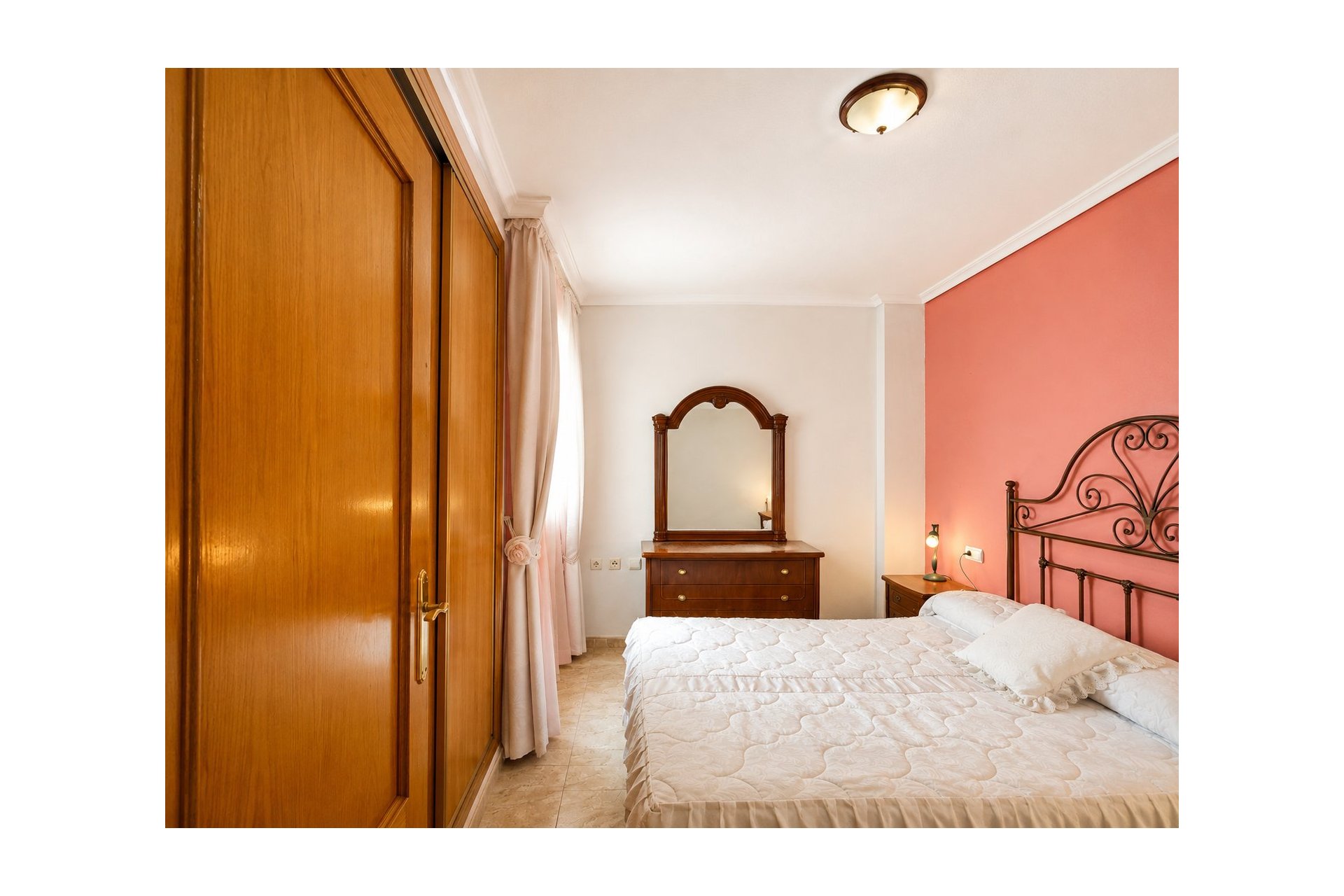 Rynek wtórny - Mieszkanie  -
Torrevieja - Playa Del Cura