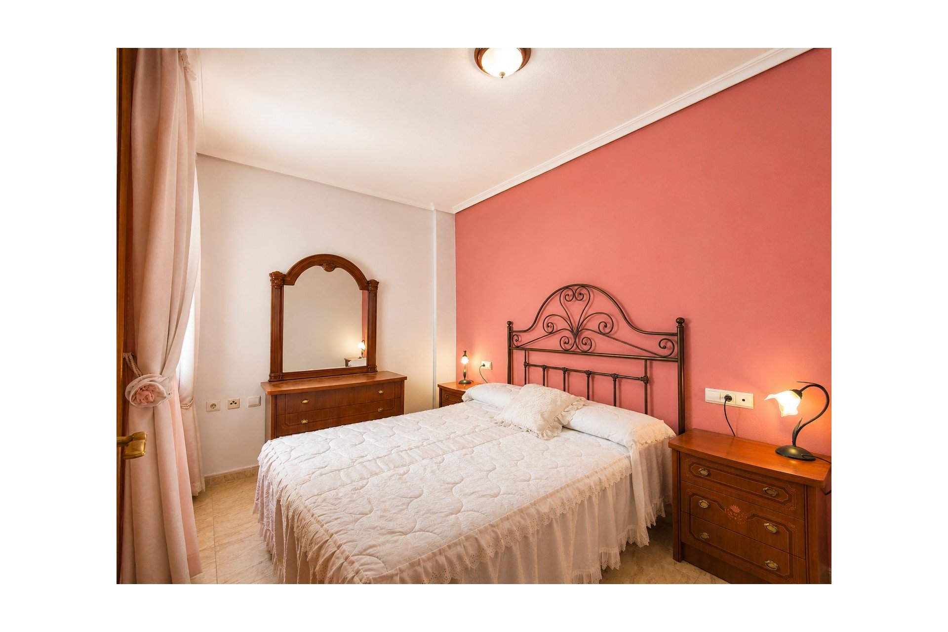 Rynek wtórny - Mieszkanie  -
Torrevieja - Playa Del Cura