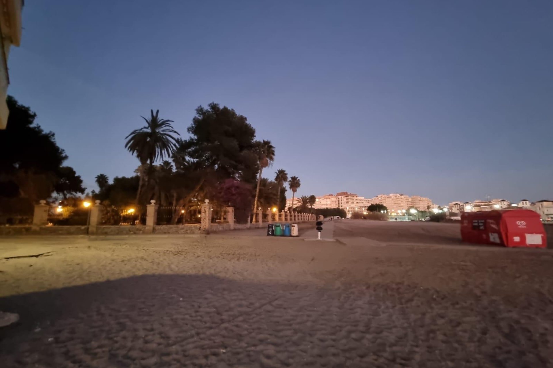 Rynek wtórny - Mieszkanie  -
Torrevieja - Playa Los Naufragos
