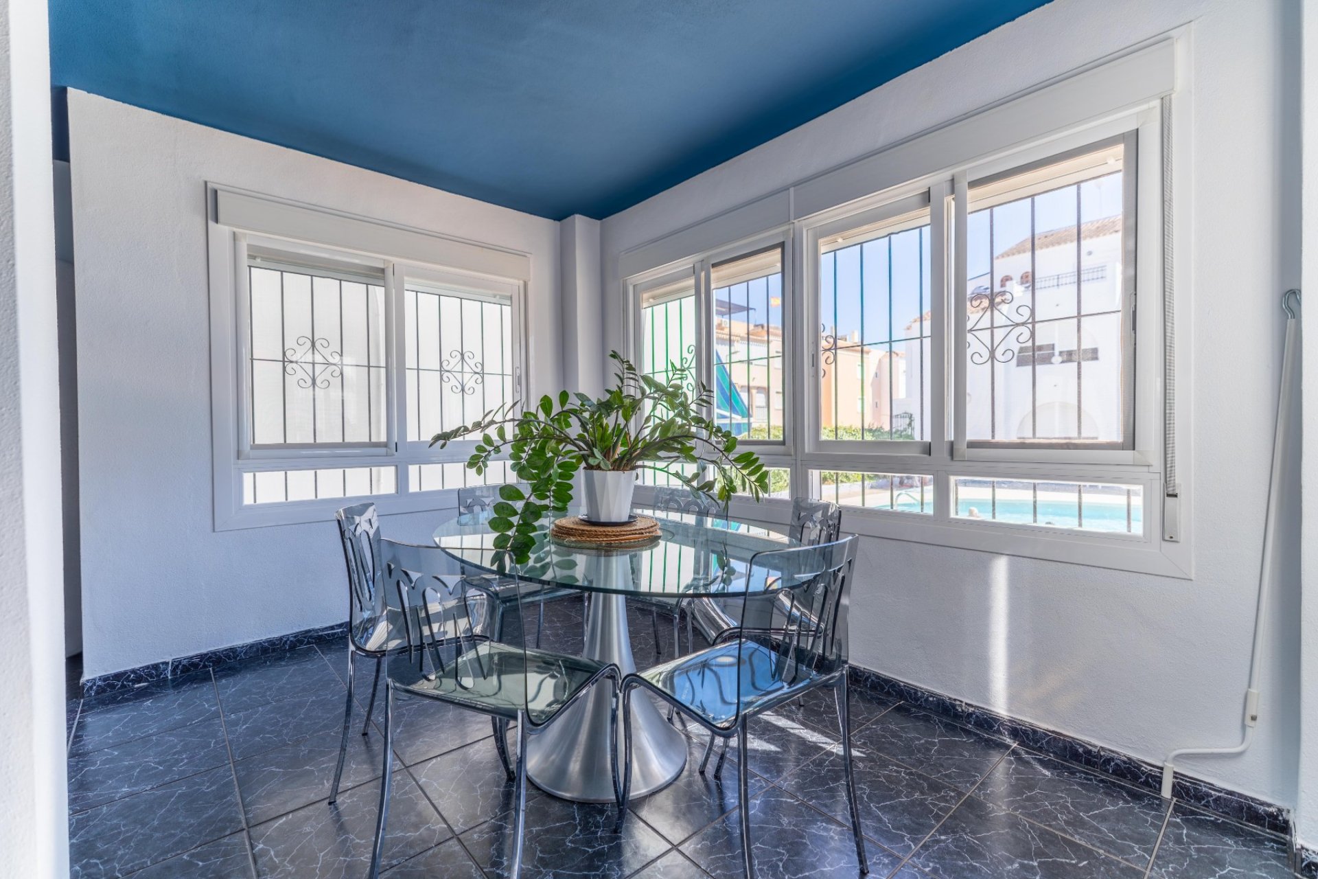 Rynek wtórny - Mieszkanie  -
Torrevieja - Playa Los Naufragos