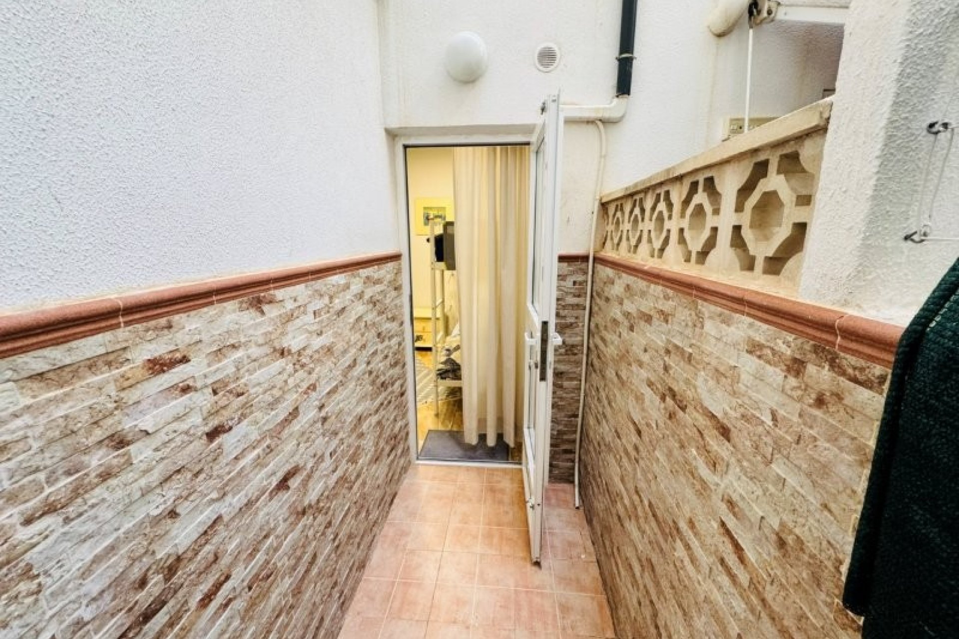 Rynek wtórny - Mieszkanie  -
Torrevieja - Puerto Romano