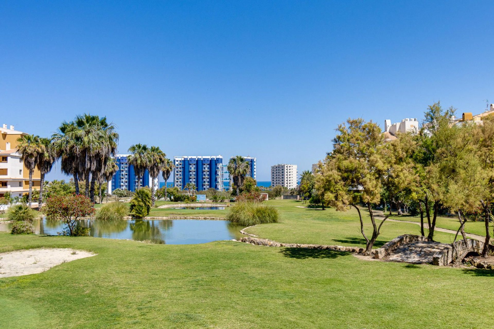 Rynek wtórny - Mieszkanie  -
Torrevieja - Punta prima