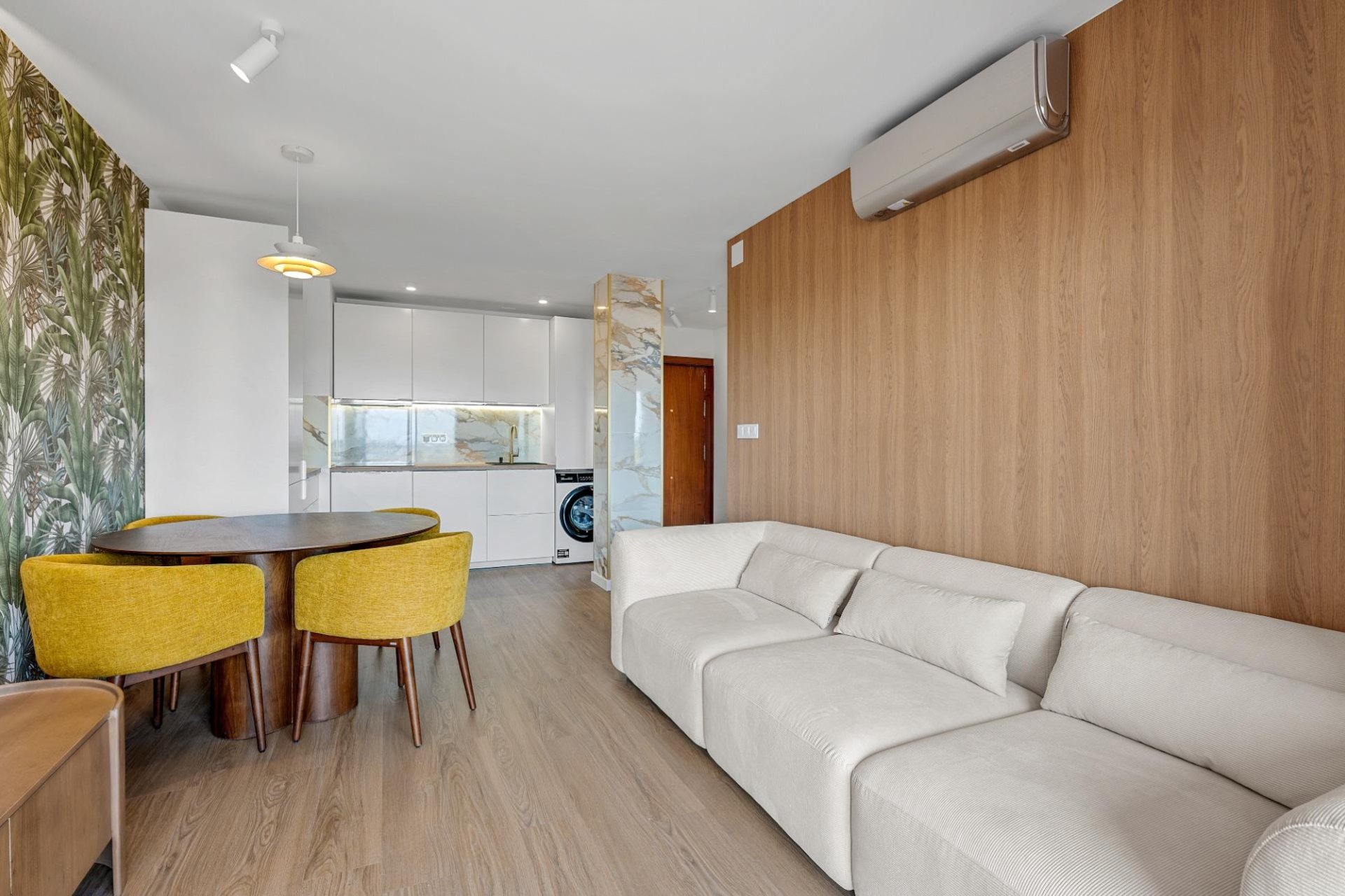 Rynek wtórny - Mieszkanie  -
Torrevieja - Punta prima
