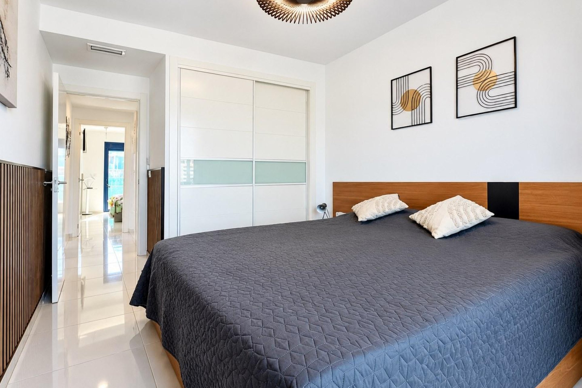 Rynek wtórny - Mieszkanie  -
Torrevieja - Punta prima