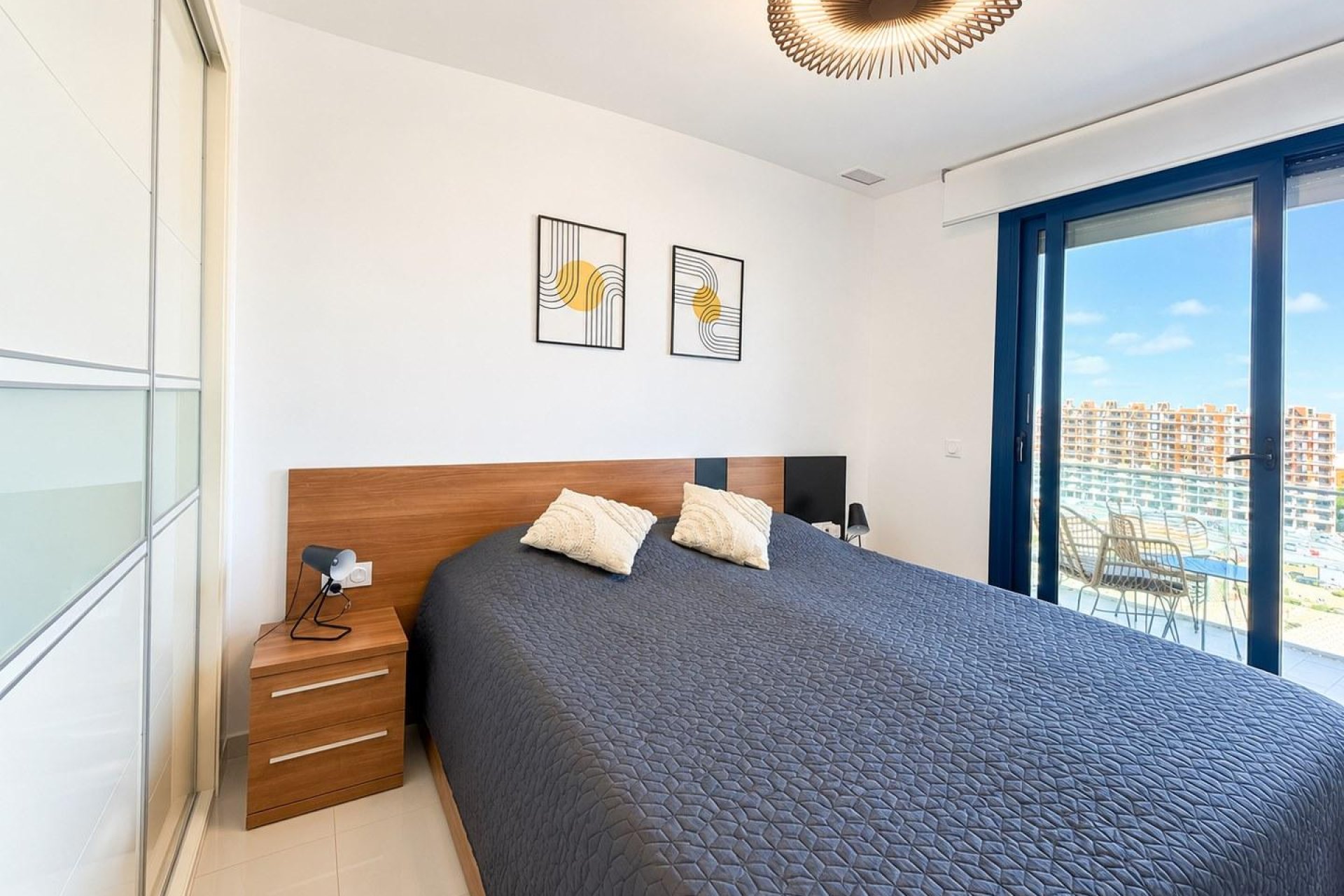 Rynek wtórny - Mieszkanie  -
Torrevieja - Punta prima
