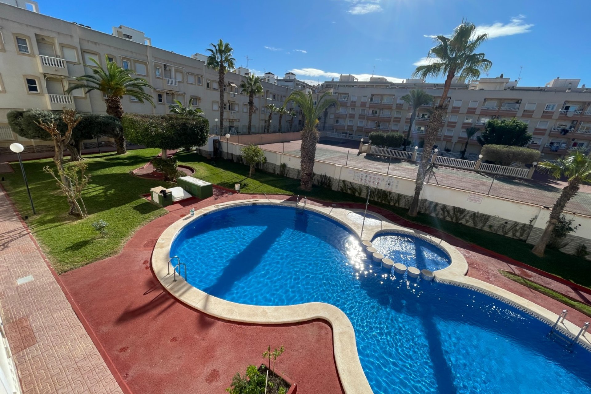 Rynek wtórny - Mieszkanie  -
Torrevieja - Torrevieja - Centre