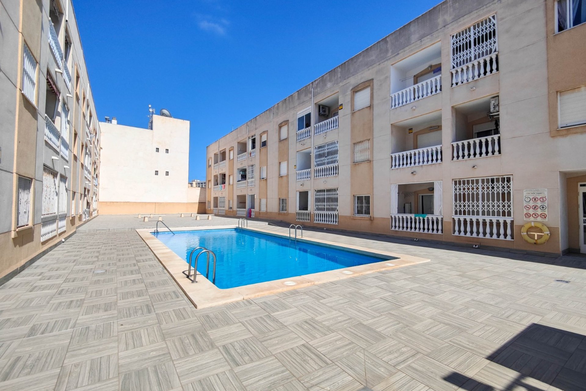 Rynek wtórny - Mieszkanie  -
Torrevieja - Torrevieja - Centre