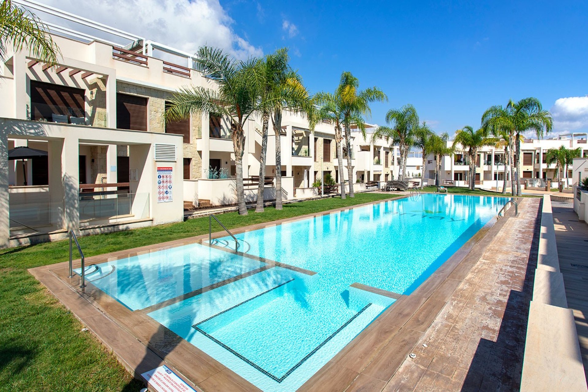 Rynek wtórny - Mieszkanie  -
Torrevieja