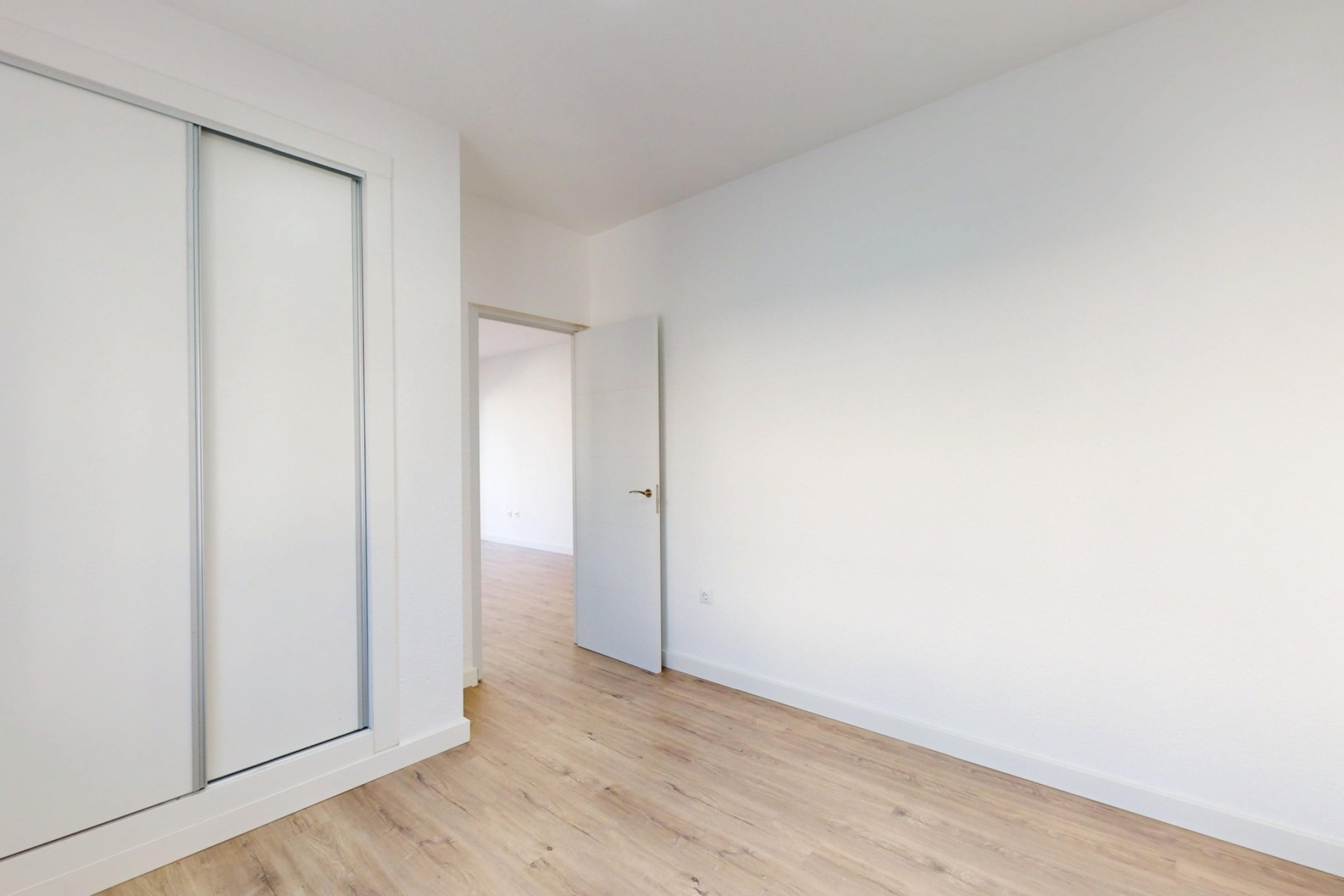 Rynek wtórny - Mieszkanie  -
Torrevieja