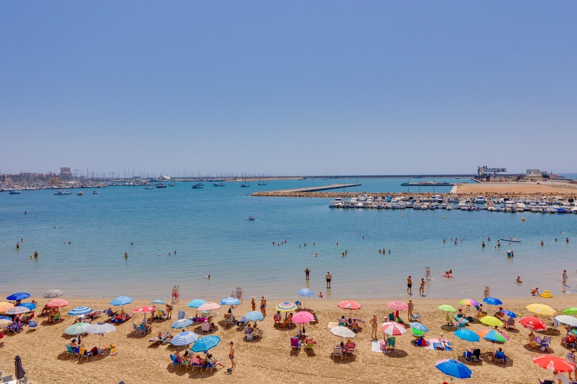 Rynek wtórny - Mieszkanie w bloku -
Torrevieja - Acequion