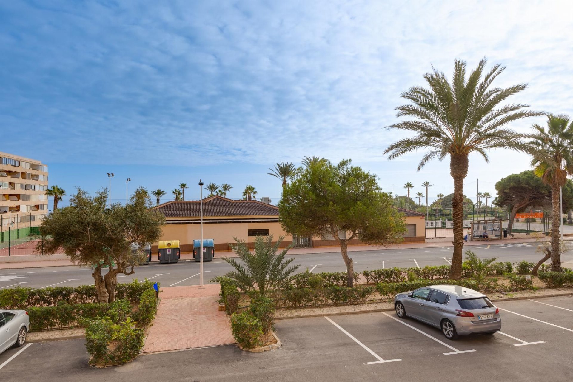 Rynek wtórny - Mieszkanie w bloku -
Torrevieja - Cabo cervera