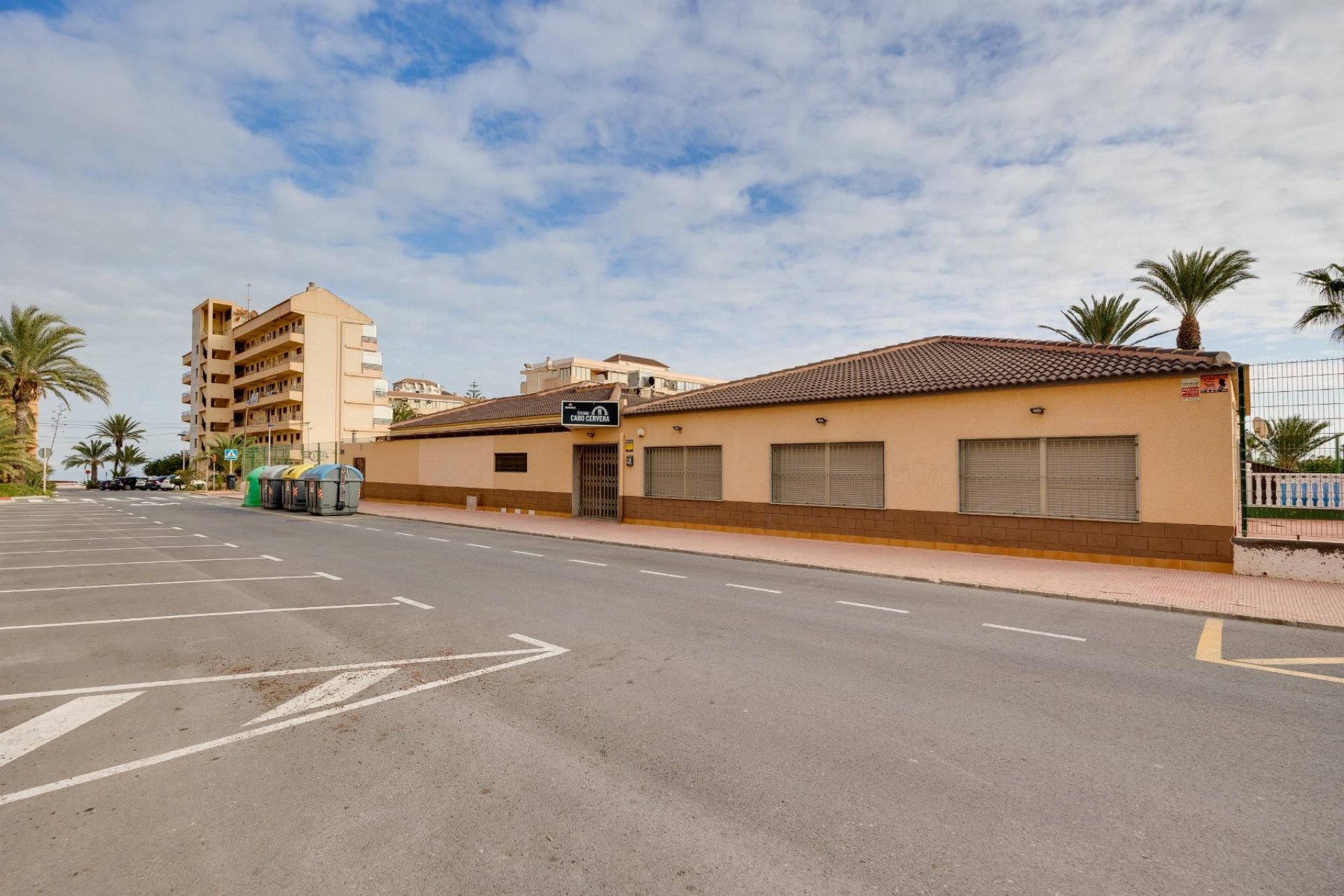 Rynek wtórny - Mieszkanie w bloku -
Torrevieja - Cabo cervera