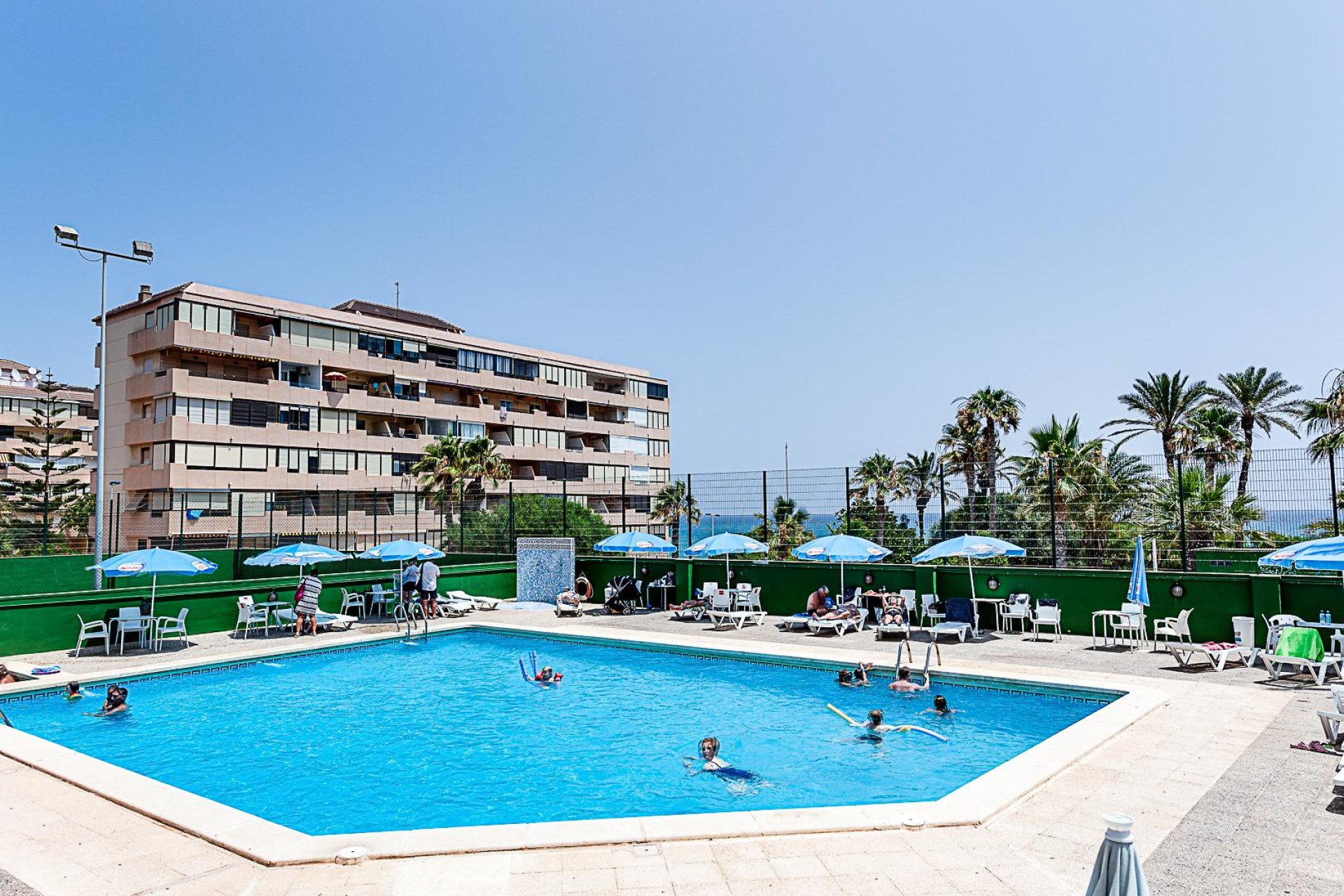 Rynek wtórny - Mieszkanie w bloku -
Torrevieja - Cabo cervera