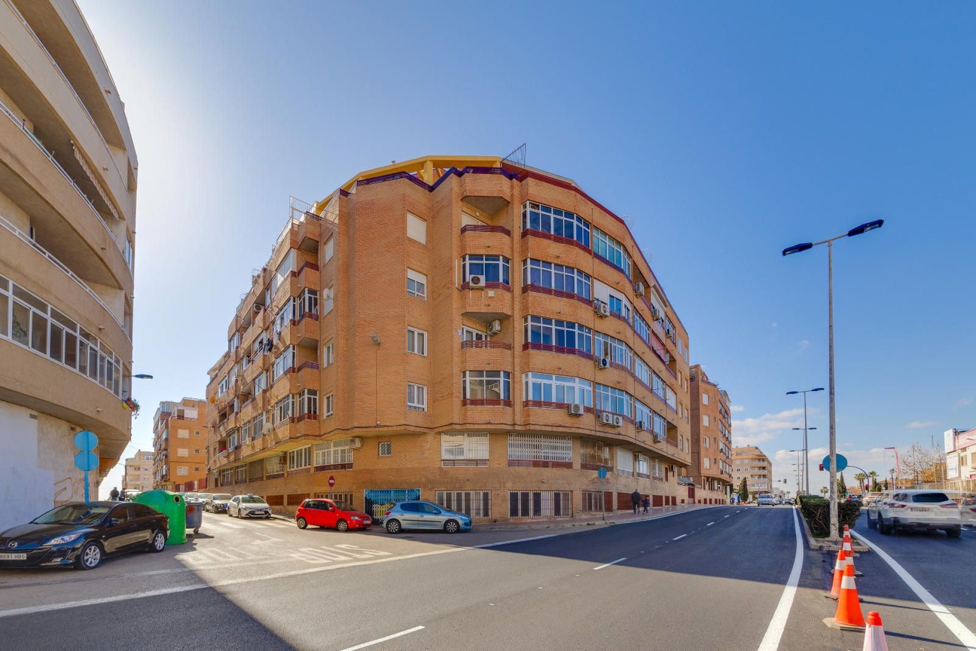 Rynek wtórny - Mieszkanie w bloku -
Torrevieja - El Molino