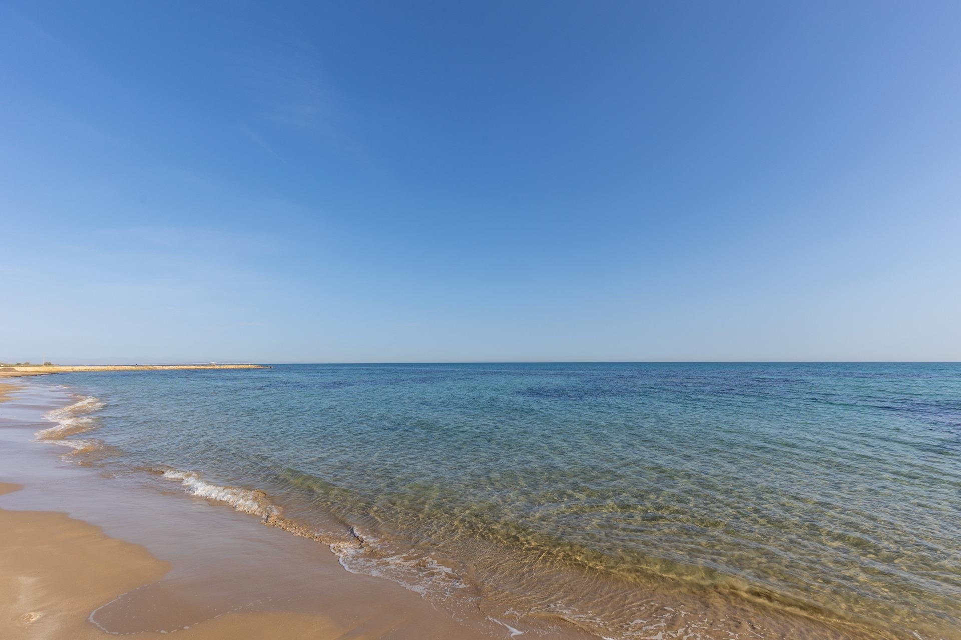 Rynek wtórny - Mieszkanie w bloku -
Torrevieja - La Mata pueblo