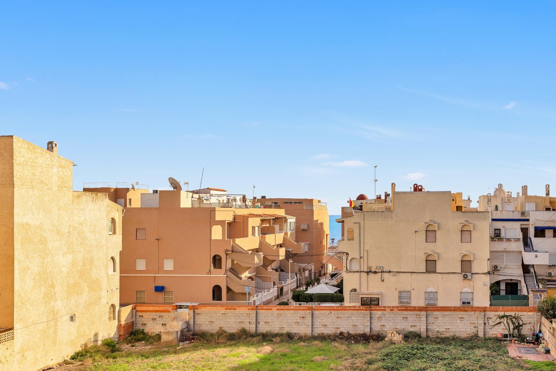 Rynek wtórny - Mieszkanie w bloku -
Torrevieja - La Mata