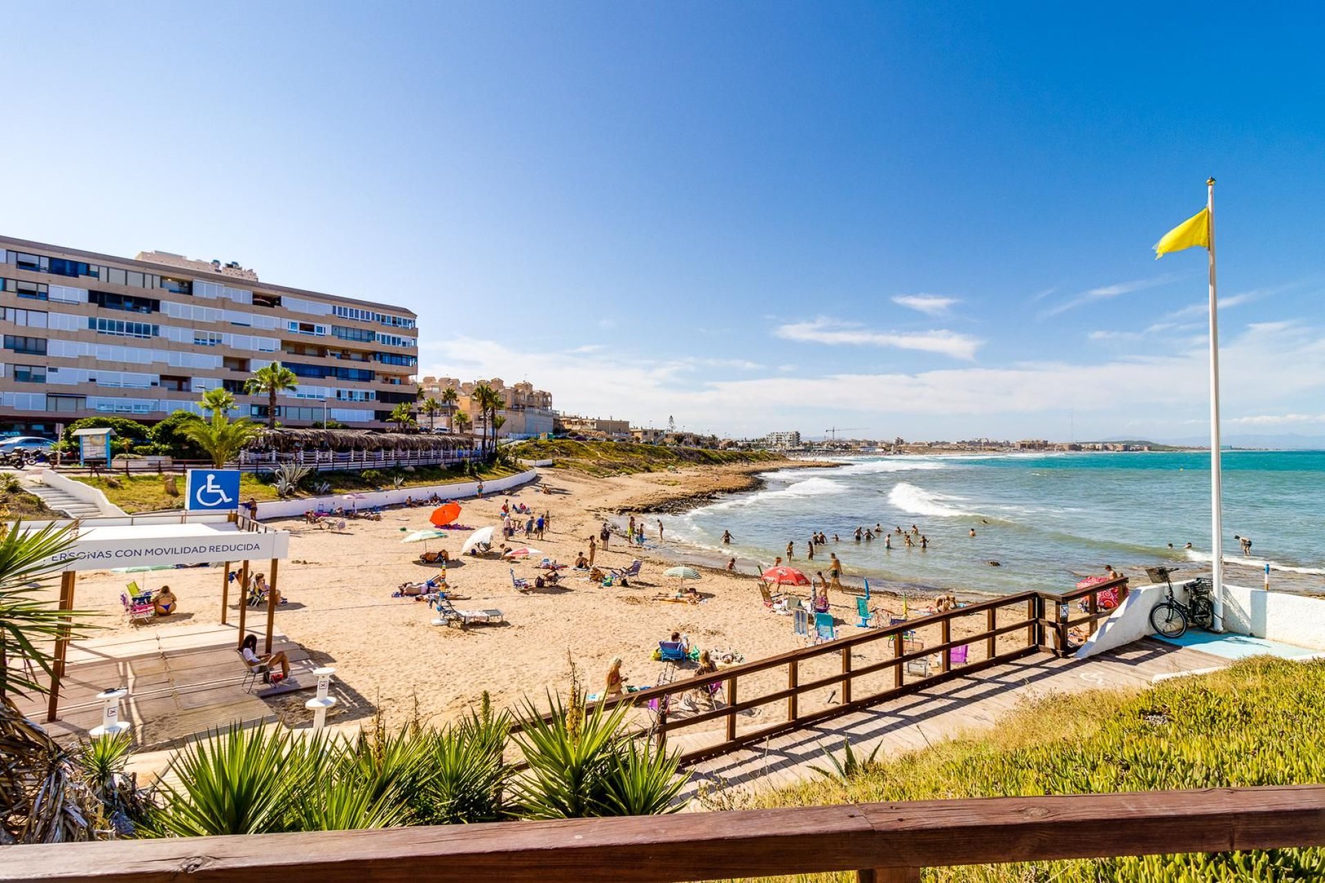 Rynek wtórny - Mieszkanie w bloku -
Torrevieja - La Mata