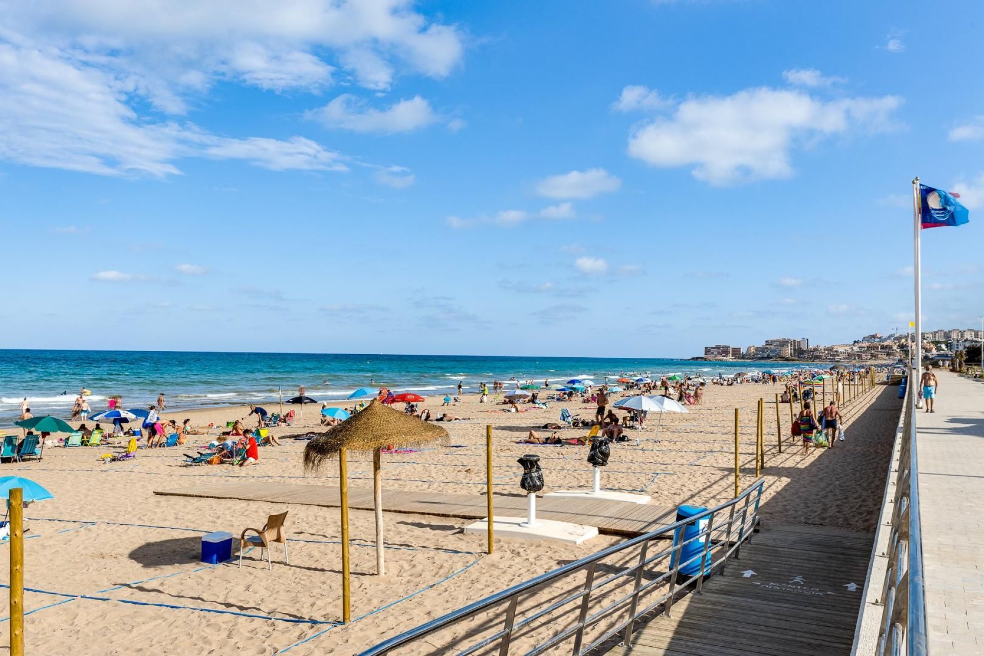 Rynek wtórny - Mieszkanie w bloku -
Torrevieja - La Mata