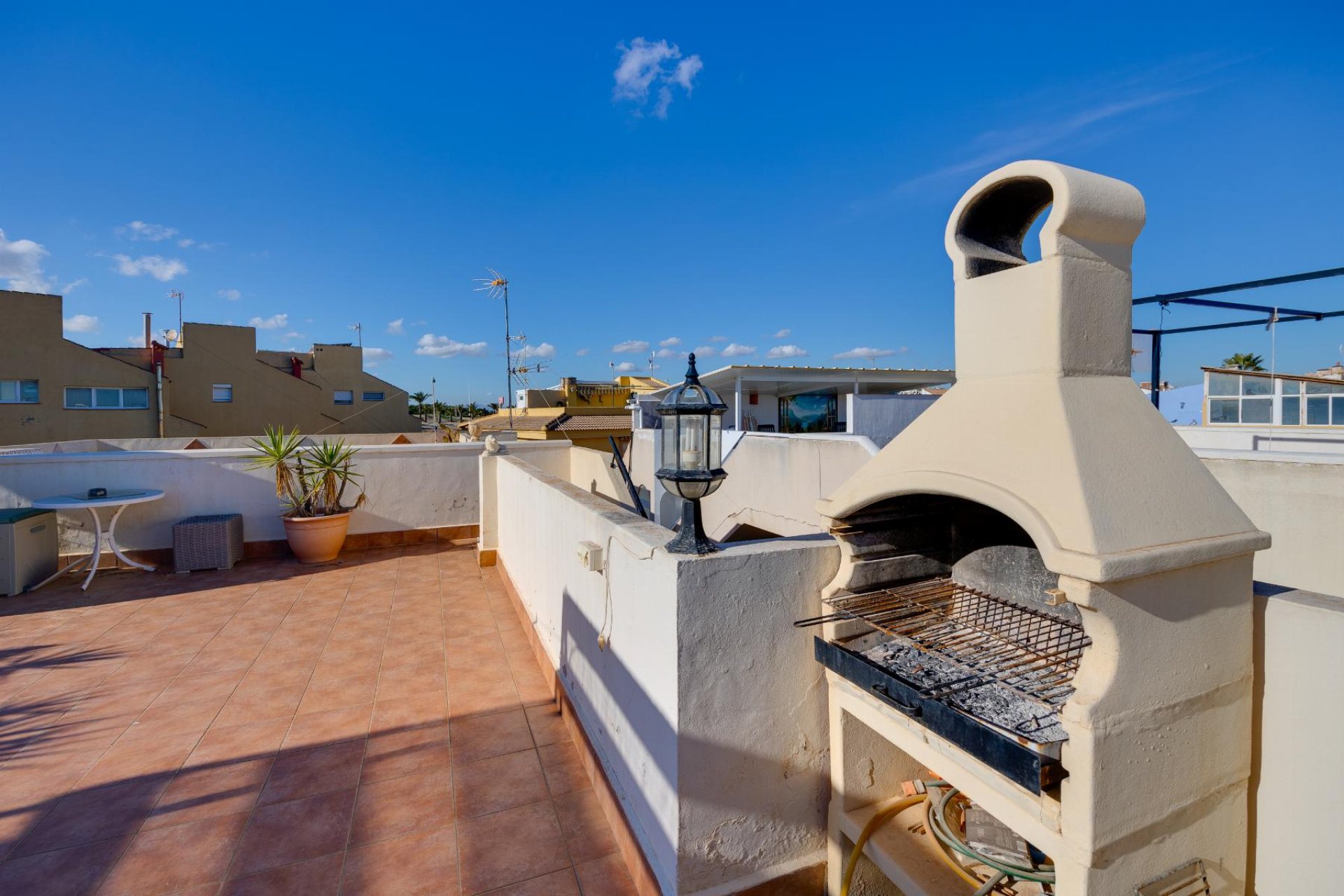 Rynek wtórny - Mieszkanie w bloku -
Torrevieja - La Veleta