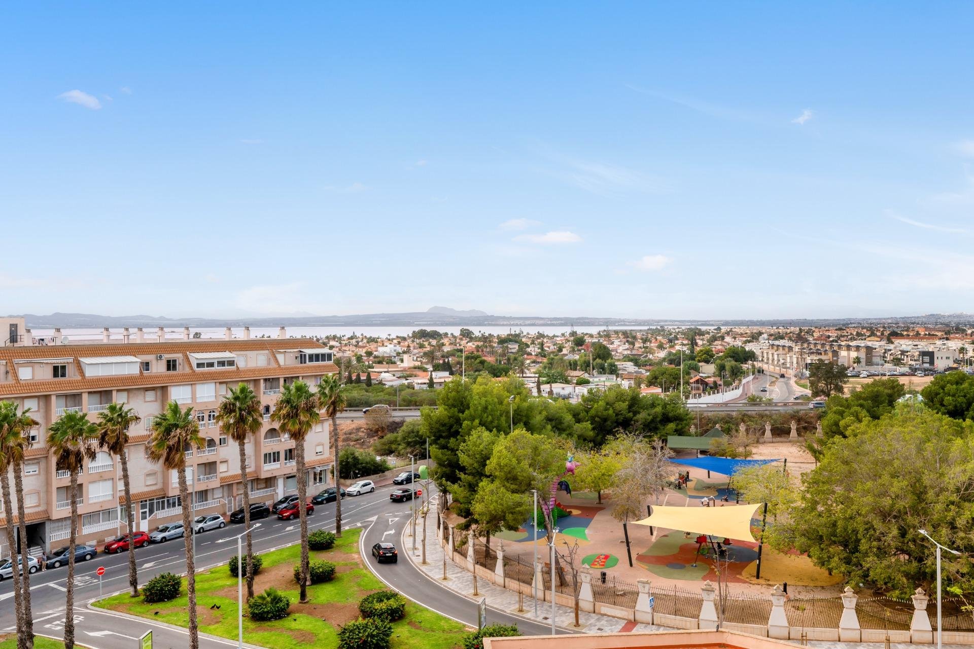 Rynek wtórny - Mieszkanie w bloku -
Torrevieja - Parque las naciones