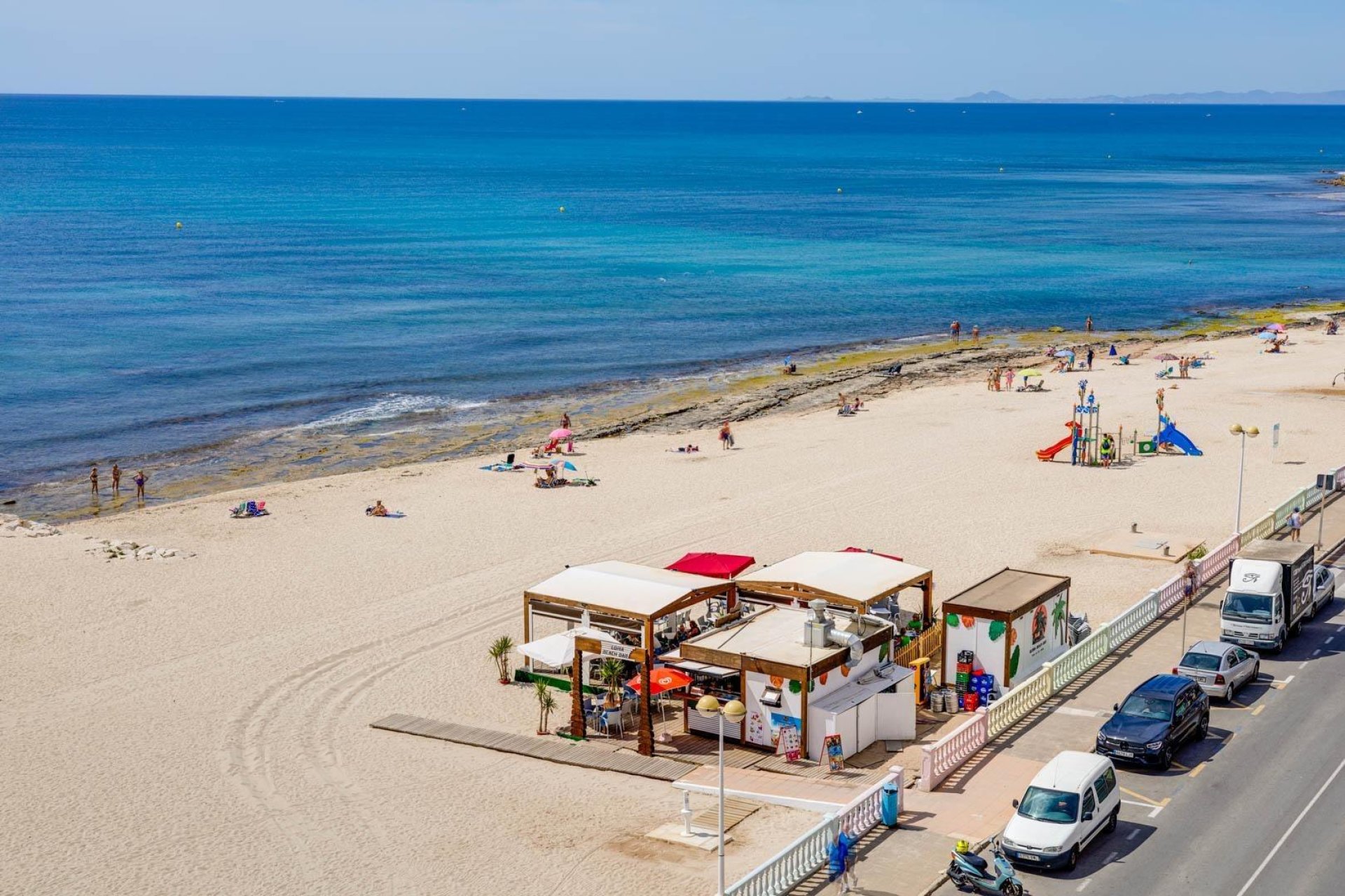 Rynek wtórny - Mieszkanie w bloku -
Torrevieja - Playa de los Locos