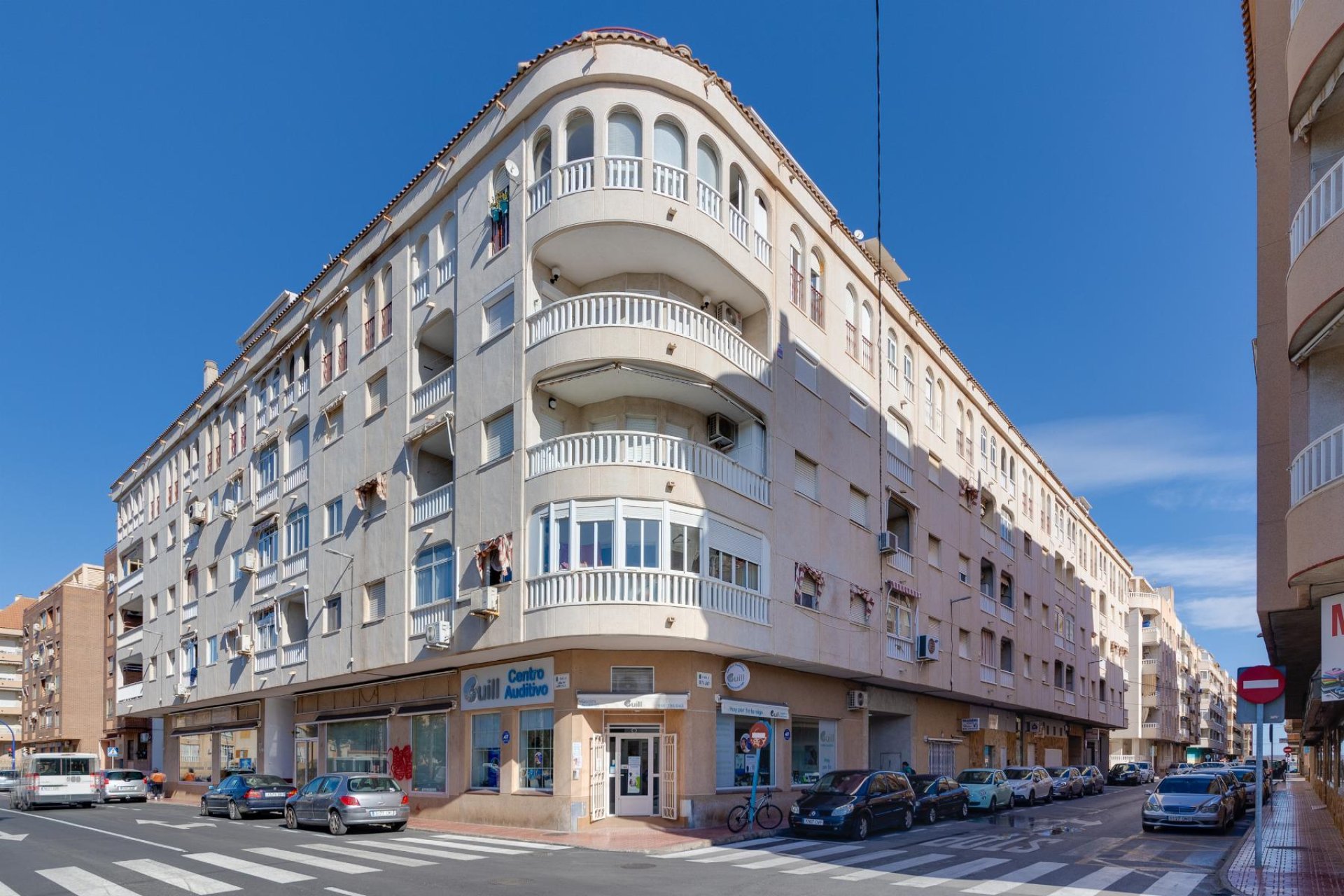 Rynek wtórny - Mieszkanie w bloku -
Torrevieja - Playa de los Naufragos