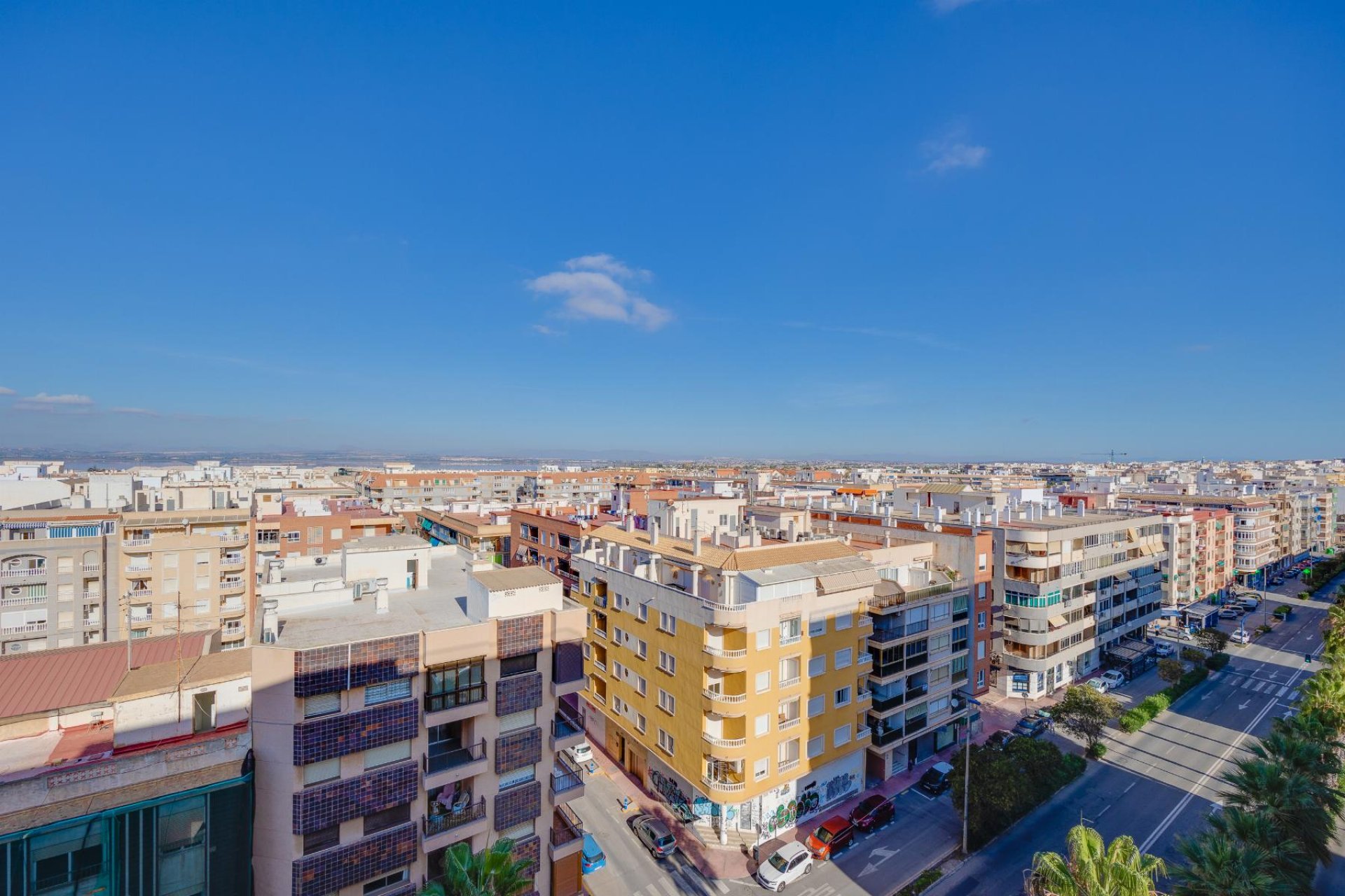 Rynek wtórny - Mieszkanie w bloku -
Torrevieja - Playa del Acequión