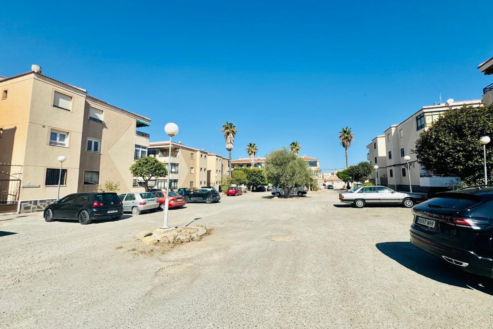 Rynek wtórny - Nauka -
Torrevieja - La Siesta