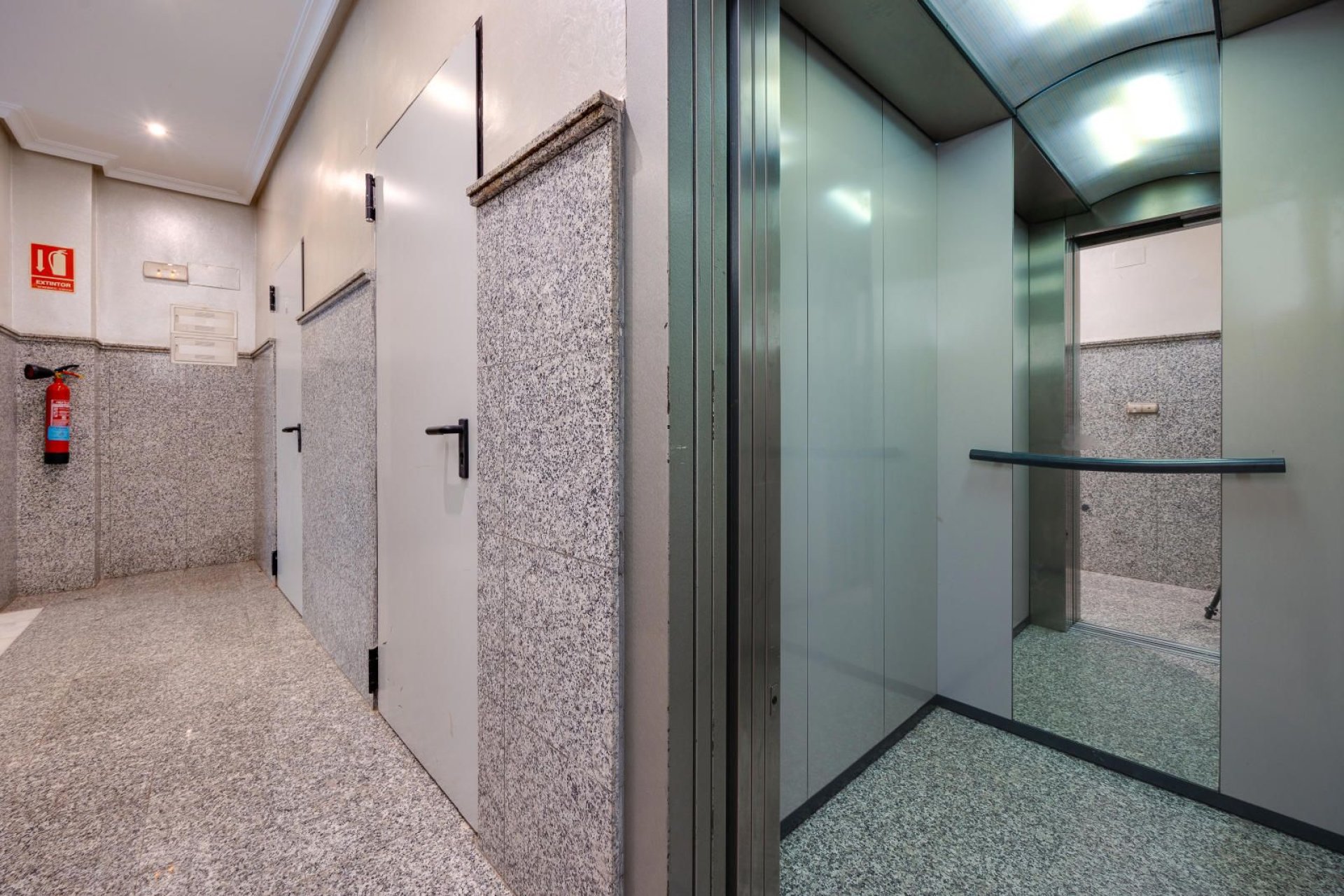 Rynek wtórny - Penthouse -
Torrevieja - Acequion