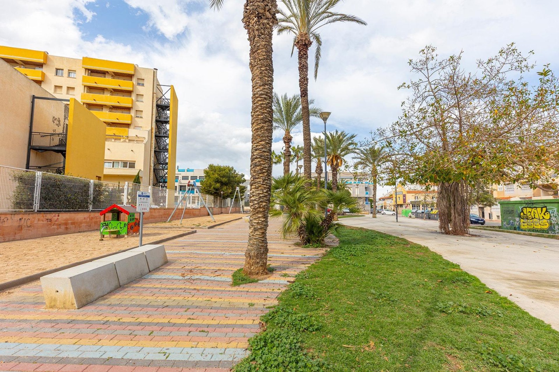 Rynek wtórny - Penthouse -
Torrevieja - Estacion de autobuses