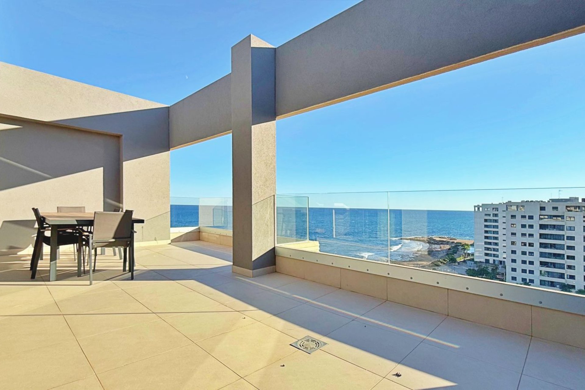 Rynek wtórny - Penthouse -
Torrevieja - Punta prima