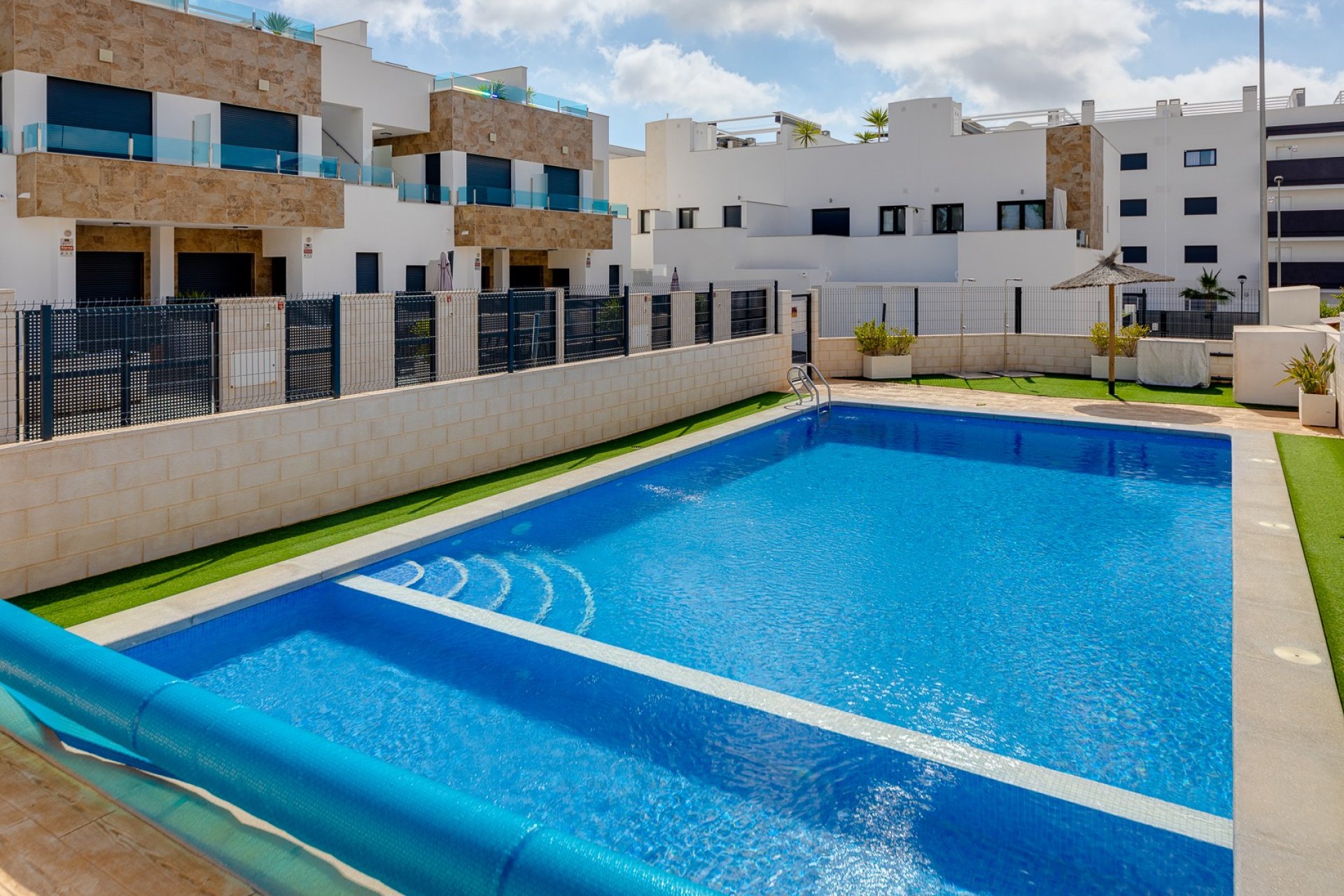 Rynek wtórny - Townhouse / Terraced House -
Orihuela Costa - Las Filipinas