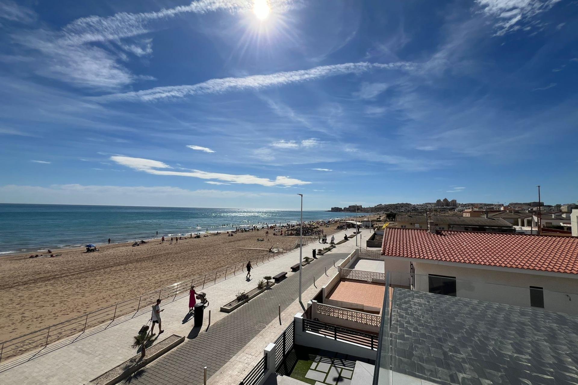 Rynek wtórny - Villa de Lujo -
Torrevieja - La Mata