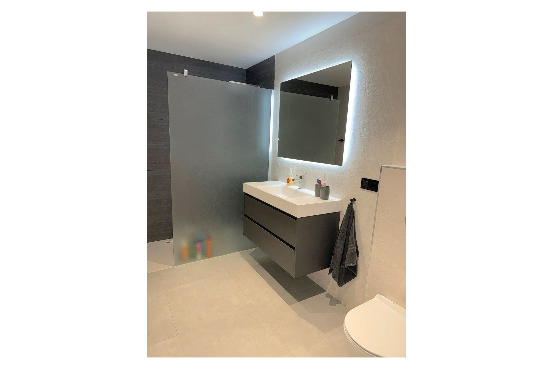 Rynek wtórny - Willa -
Alfas del Pí - pueblo