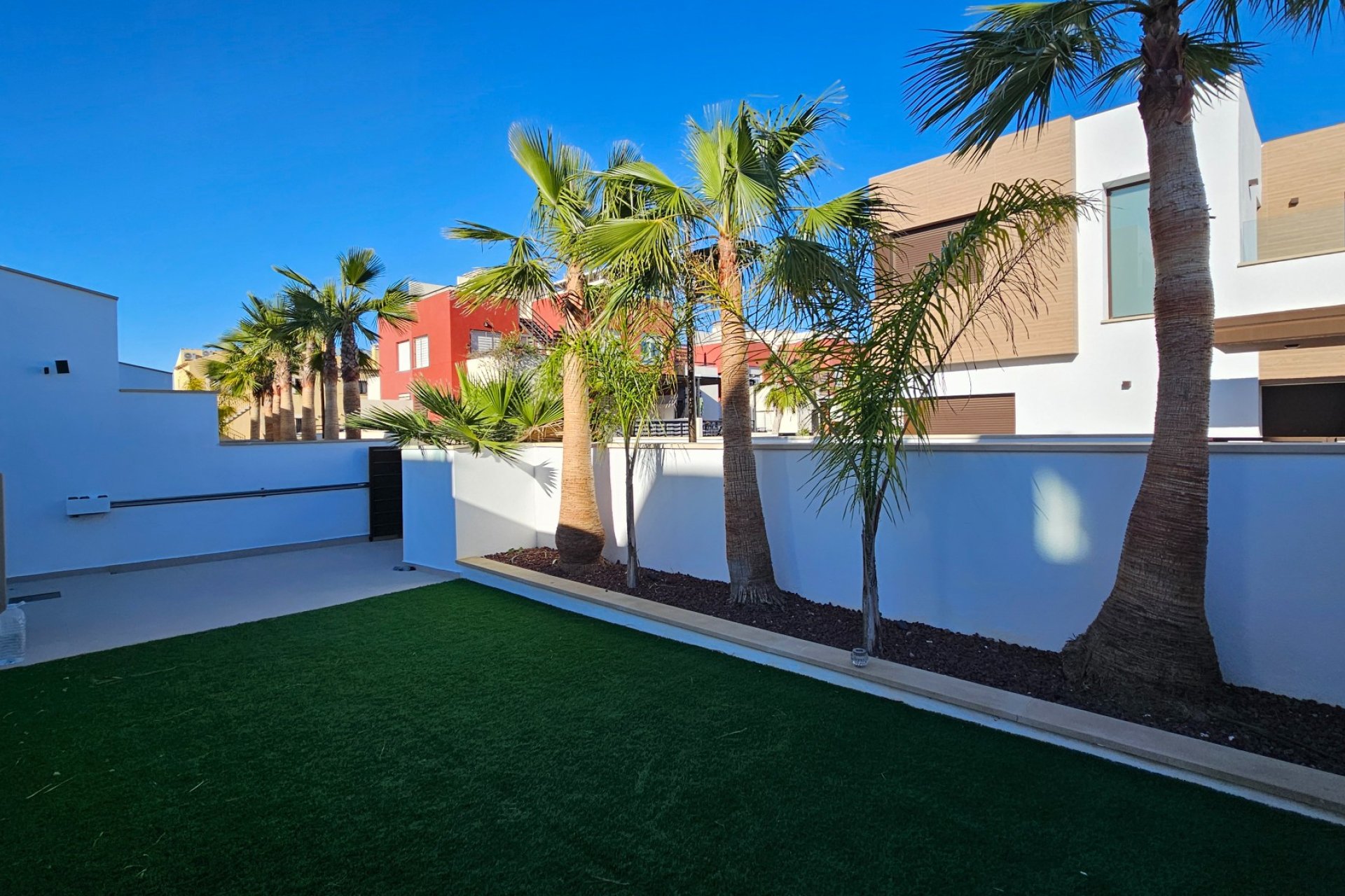 Rynek wtórny - Willa -
Algorfa - La Finca Golf Resort