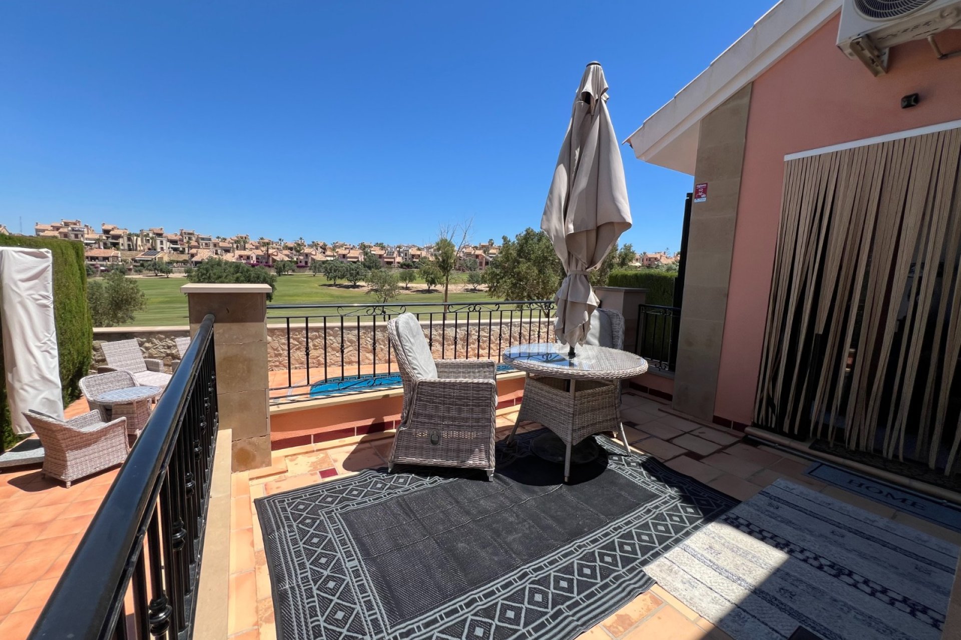 Rynek wtórny - Willa -
Algorfa - La Finca Golf Resort