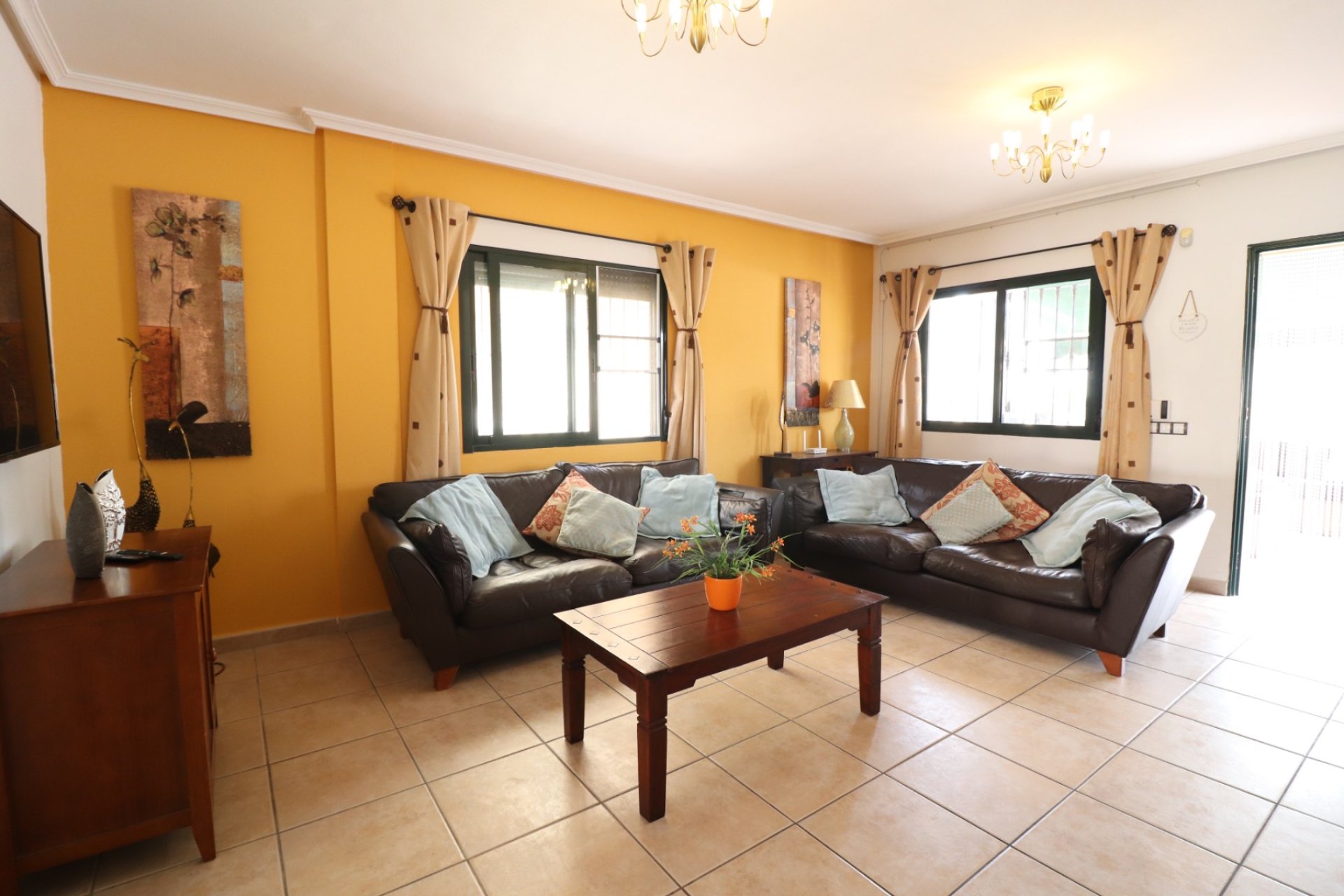 Rynek wtórny - Willa -
Algorfa - Lo Crispin