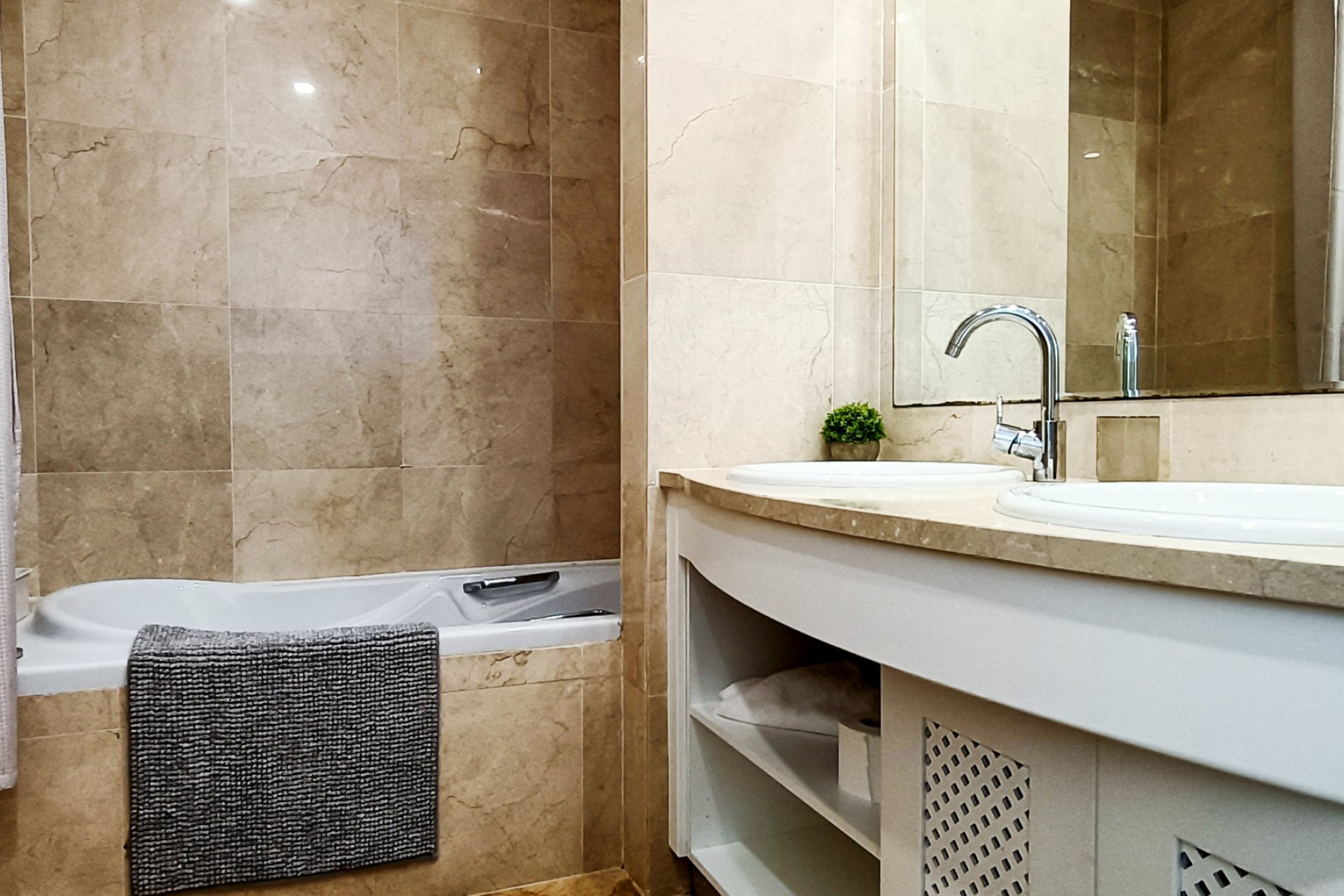 Rynek wtórny - Willa -
El Valle Golf Resort - El Valle Golf Resort - Centre