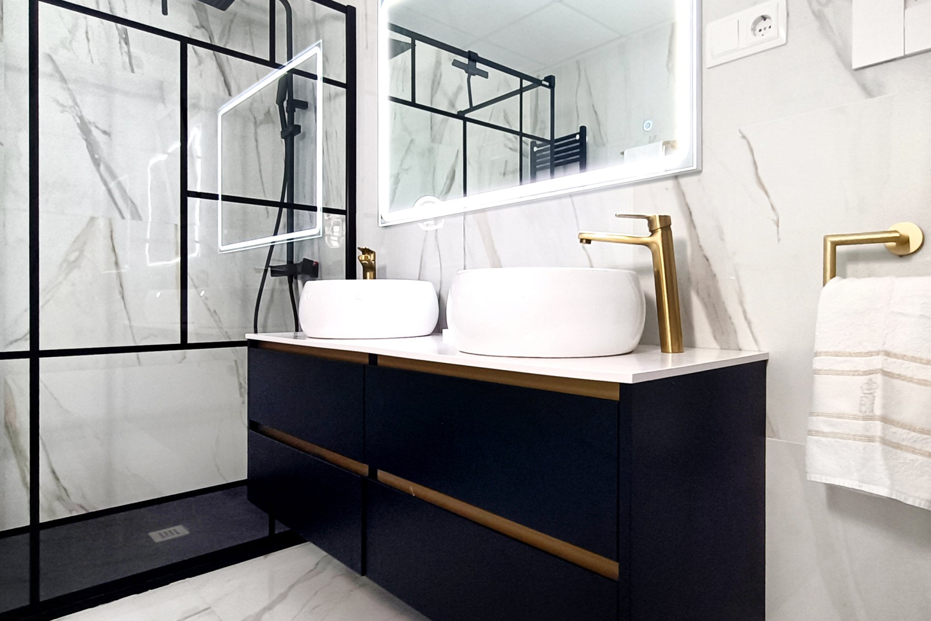 Rynek wtórny - Willa -
El Valle Golf Resort - El Valle Golf Resort - Centre