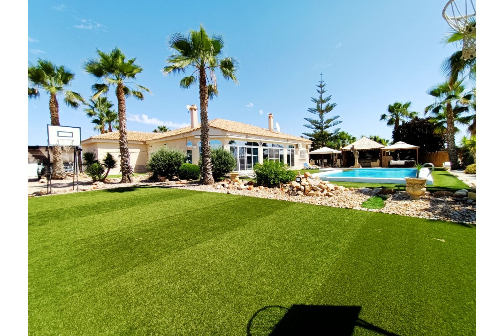 Rynek wtórny - Willa -
Gea Y Truyols