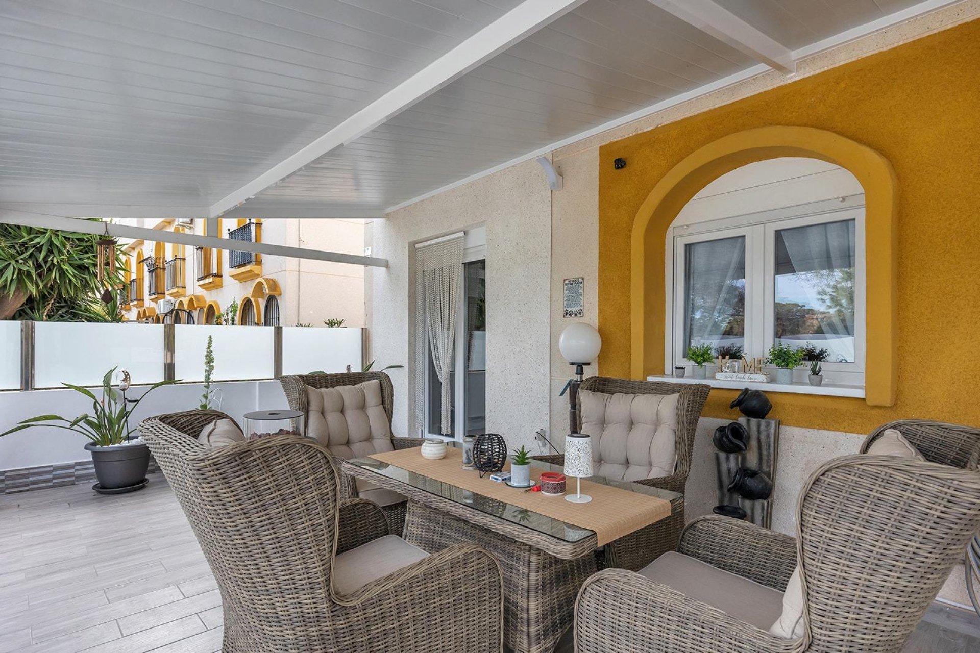 Rynek wtórny - Willa -
Guardamar del Segura - Urbanizaciones