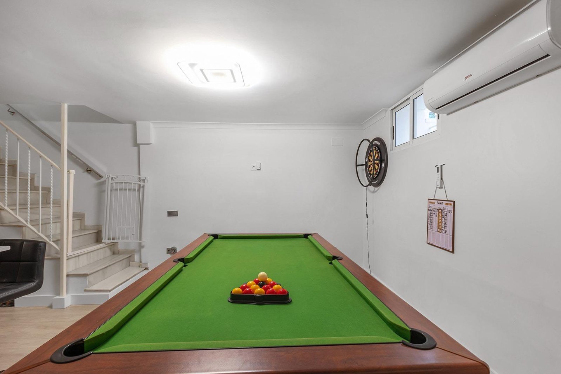 Rynek wtórny - Willa -
Guardamar del Segura - Urbanizaciones