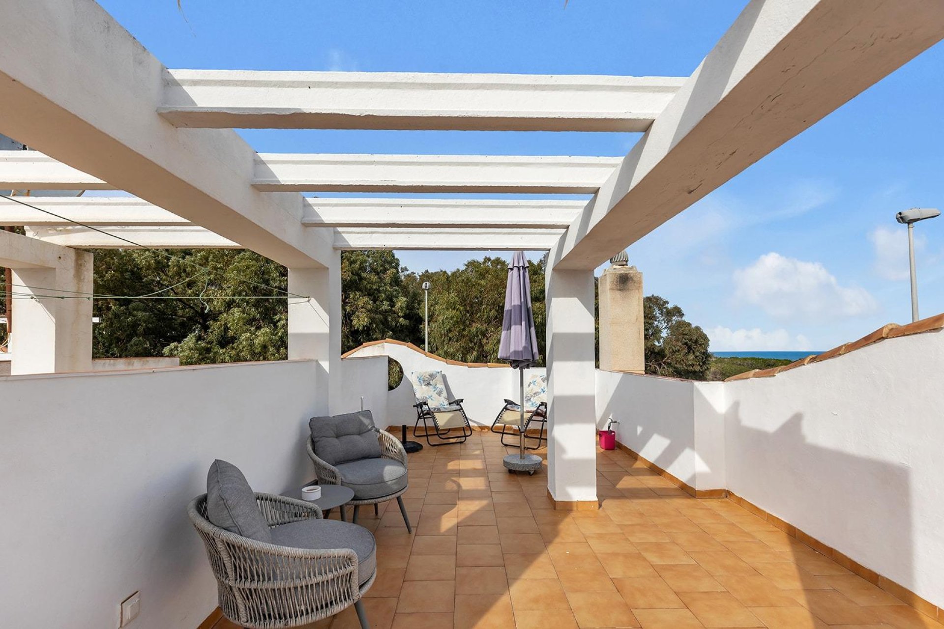 Rynek wtórny - Willa -
Guardamar del Segura - Urbanizaciones